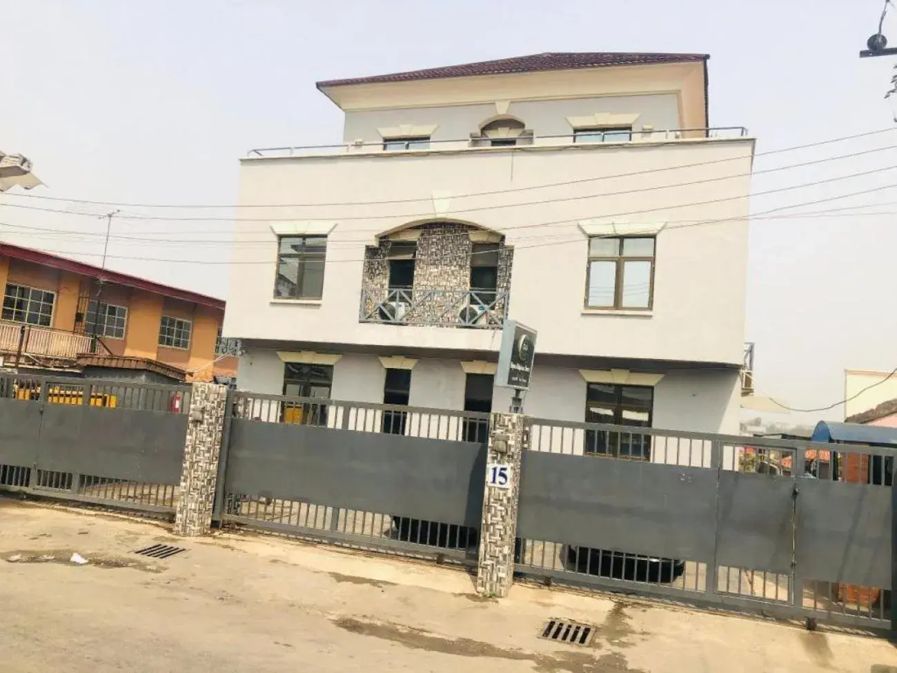 Mayors & Diplomats Suites Opebi Mayors & Diplomats Suites Opebi