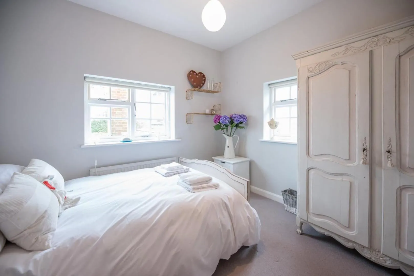 46 Ivy Cottage, Easton