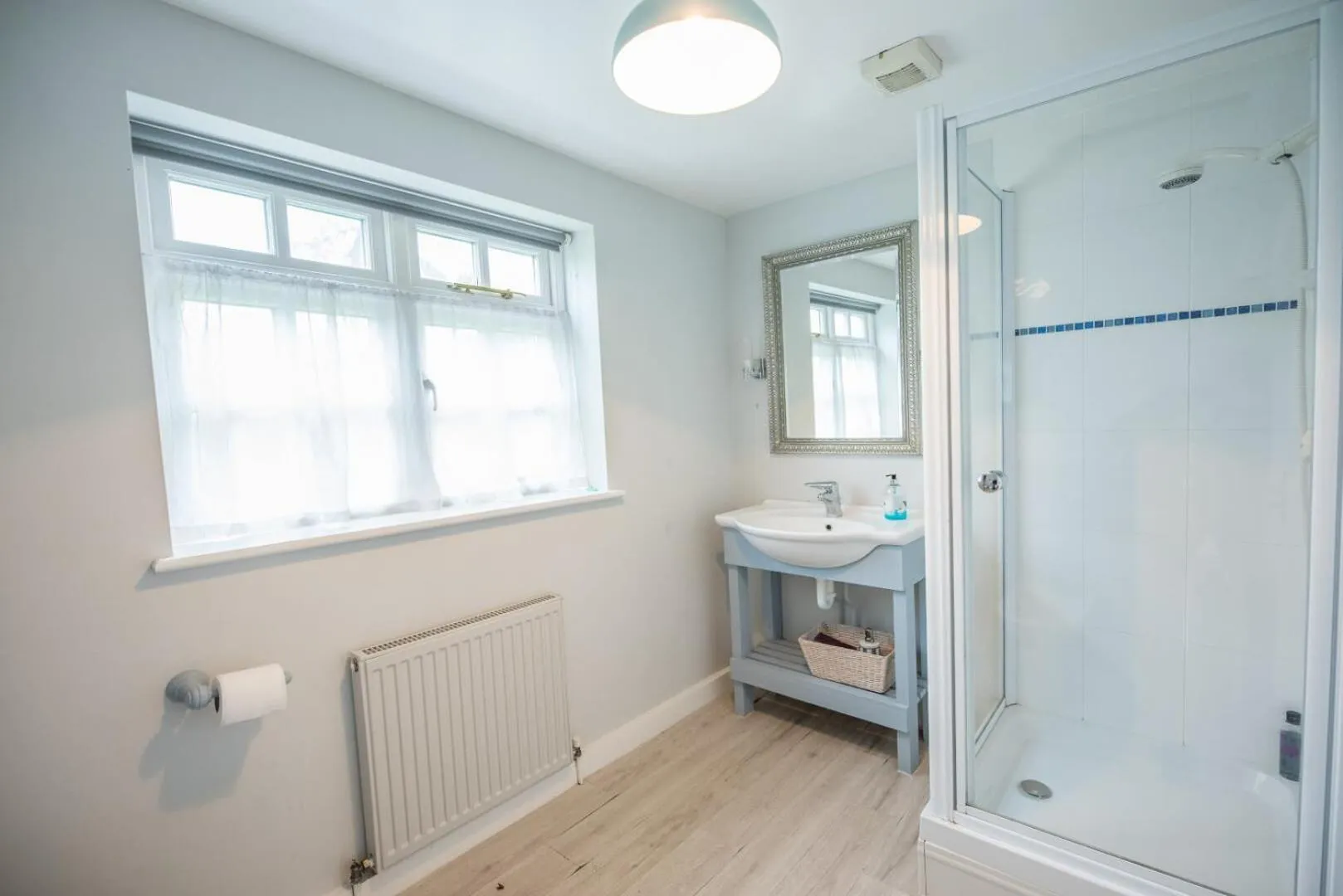 46 Ivy Cottage, Easton