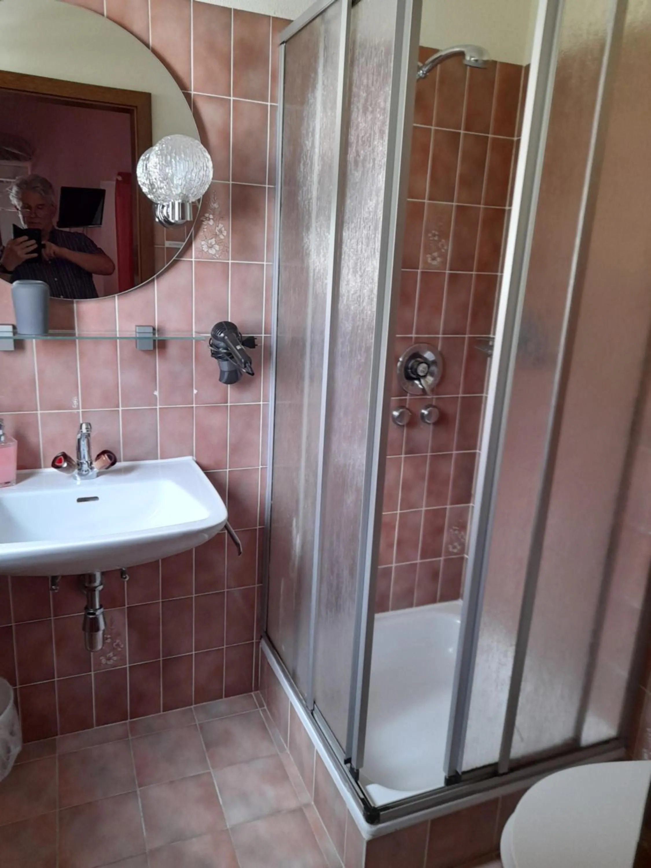 Shower in Garni Elisabetta