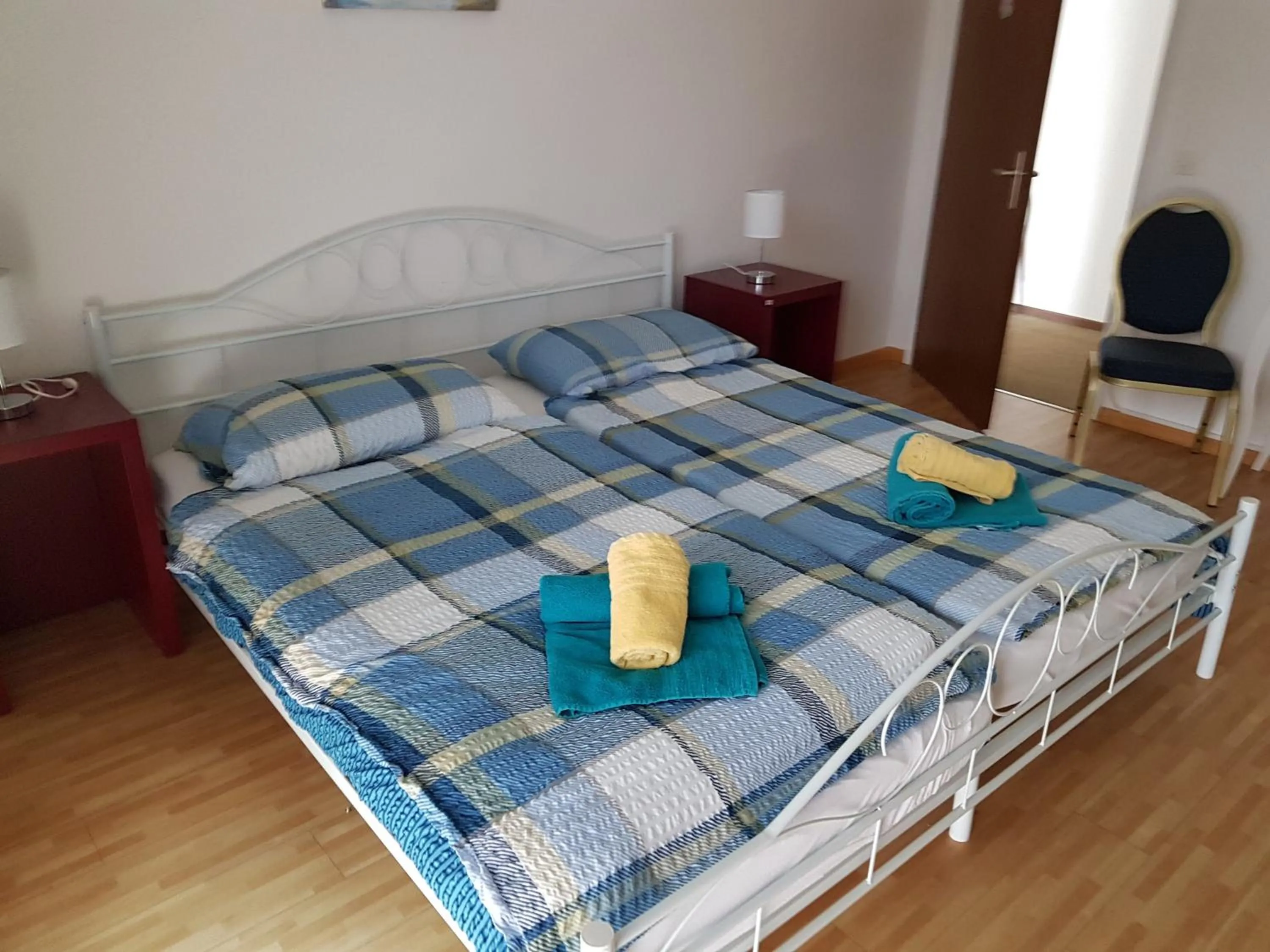 Photo of the whole room, Bed in Garni Elisabetta
