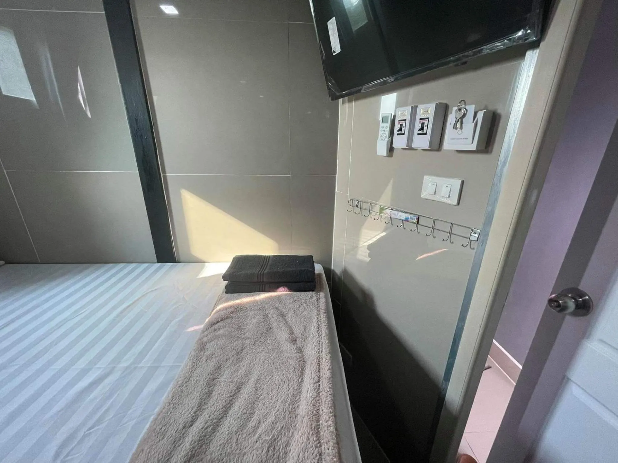 Charinsup Pinklao Hotel