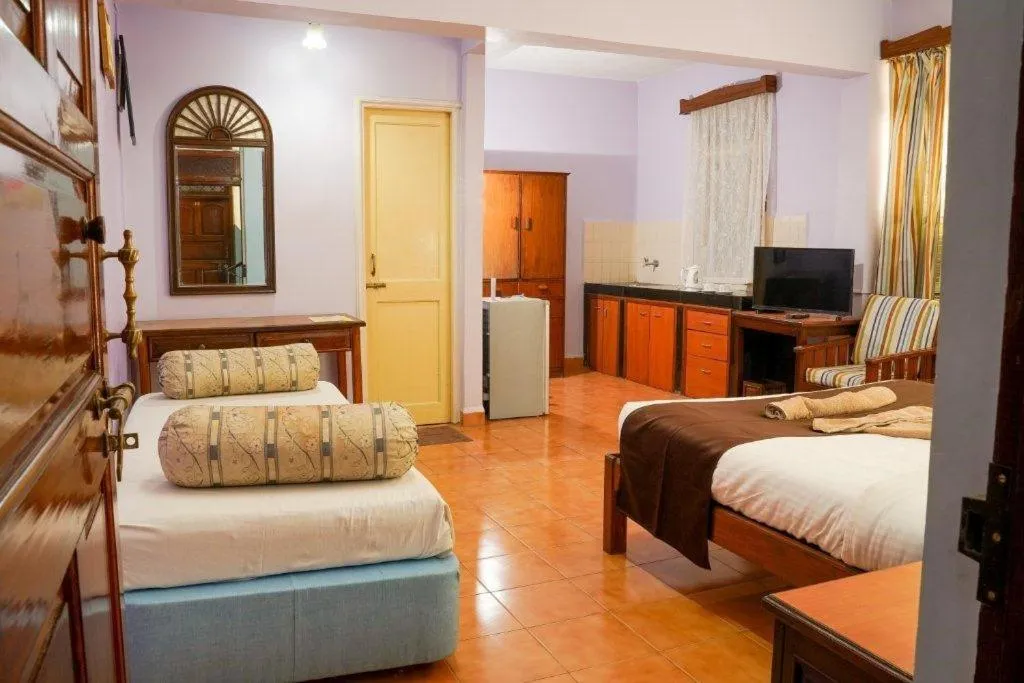 Photo of the whole room, Bed in Osborne Holiday Resorts