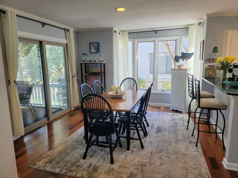 Lounge or bar in Elegant 3 BR 3 BA Wild Dunes Gated Resort Villa with 2 Golf Courses, Beach and Pool