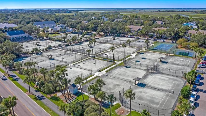Tennis court in Elegant 3 BR 3 BA Wild Dunes Gated Resort Villa with 2 Golf Courses, Beach and Pool