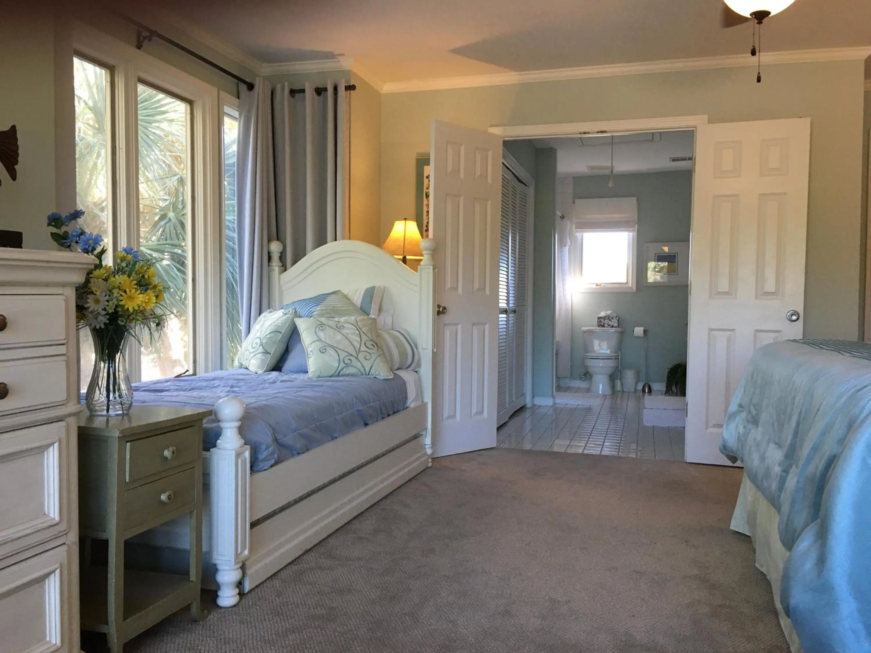 Bed in Elegant 3 BR 3 BA Wild Dunes Gated Resort Villa with 2 Golf Courses, Beach and Pool
