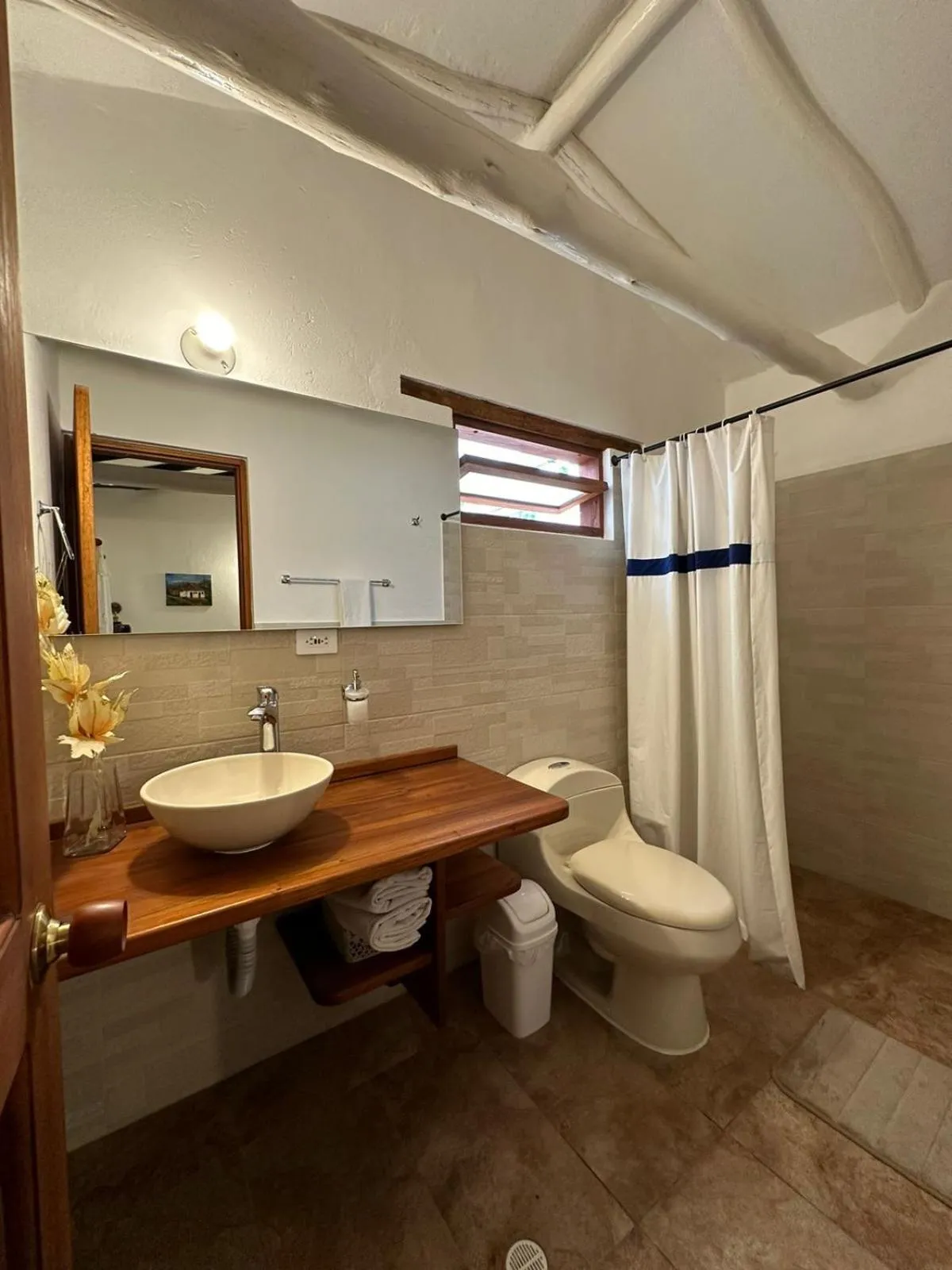 Shower in Hospedaje Casa Santa Isabel