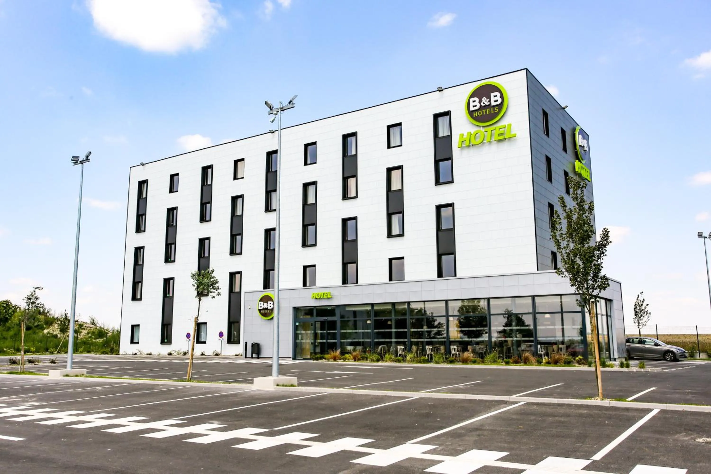 Property building in B&B HOTEL Reims Croix Blandin