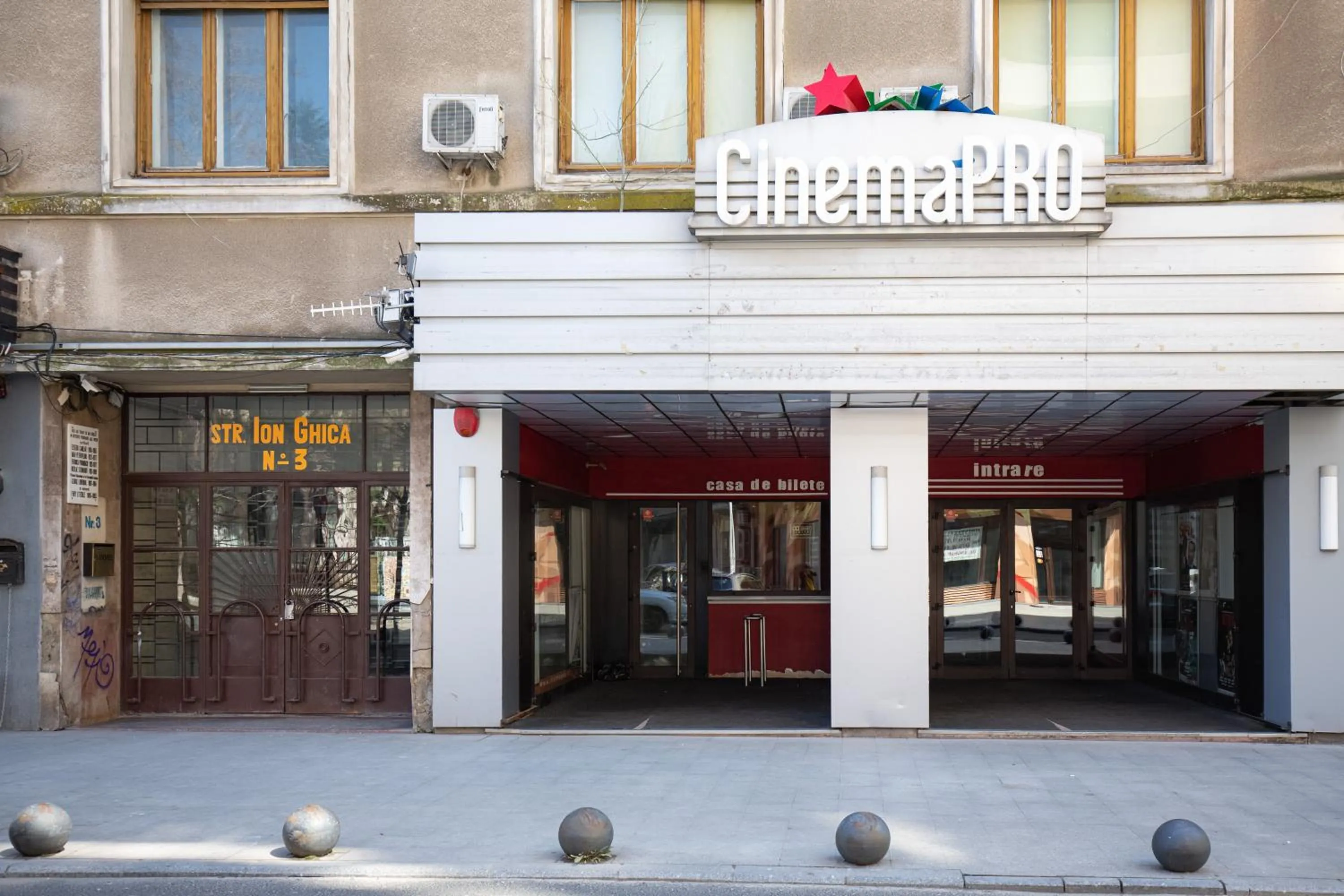 Property building in Metropole Apartments Studio Old City