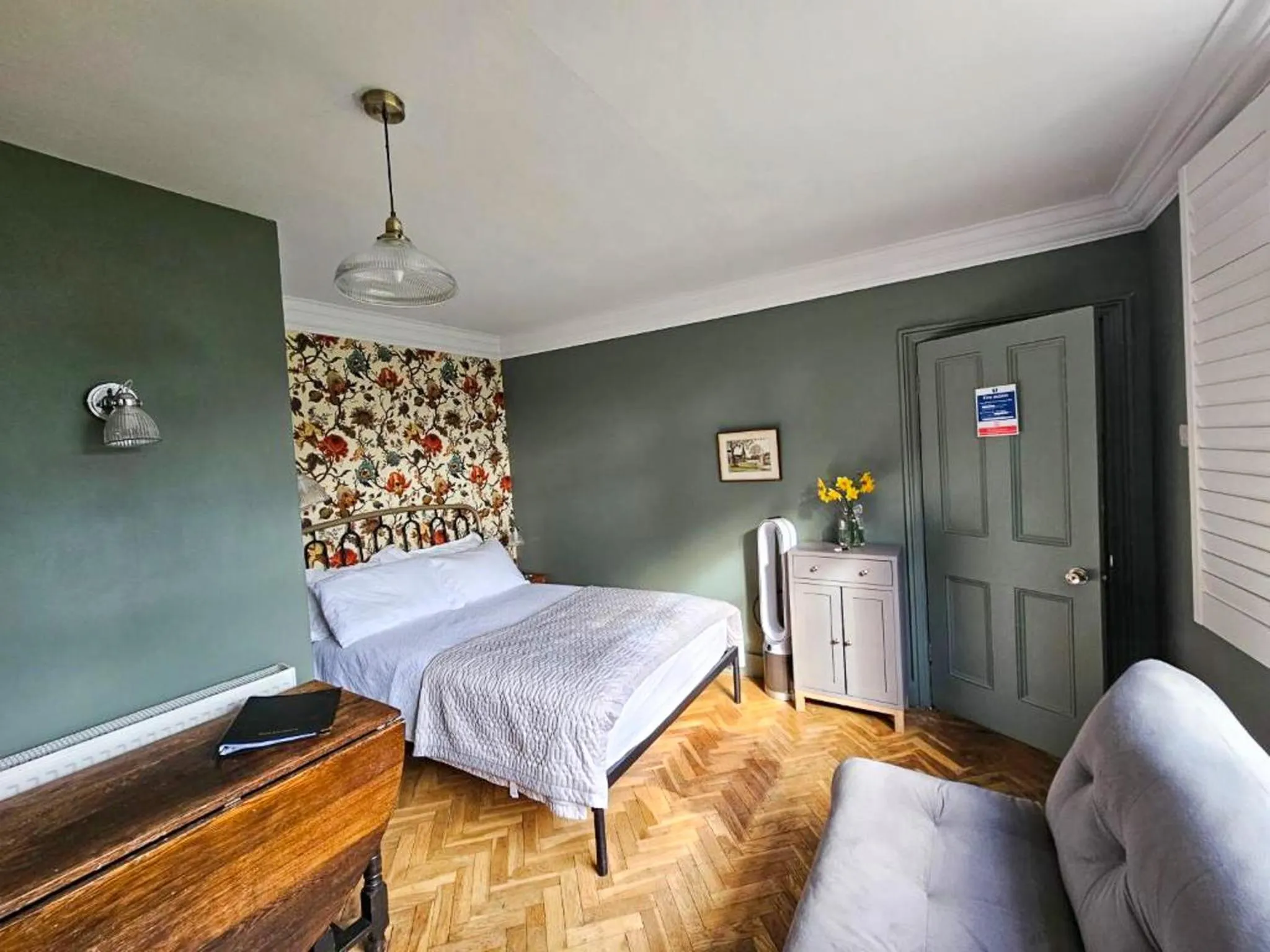 Bed in The Lodge Stanwell