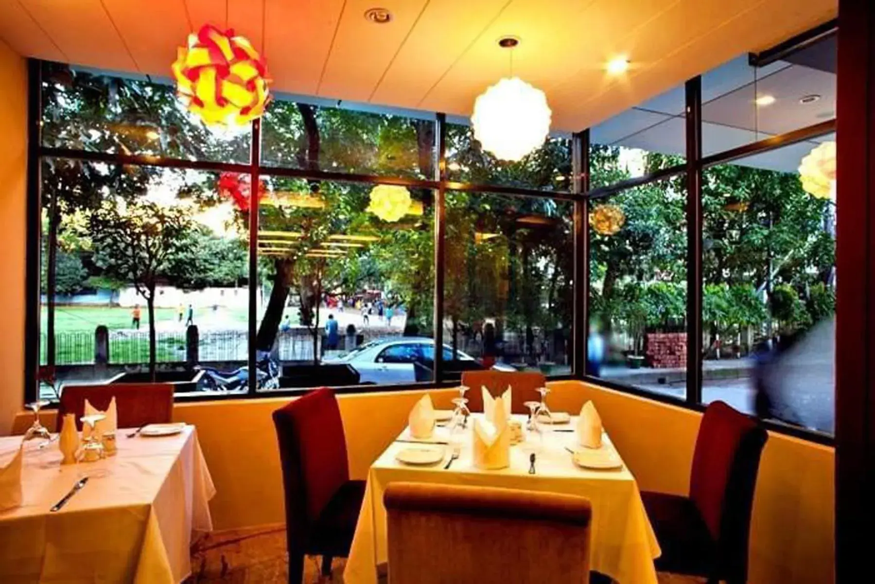 Restaurant/places to eat in West Park Inn Restaurant/places to eat in West Park Inn