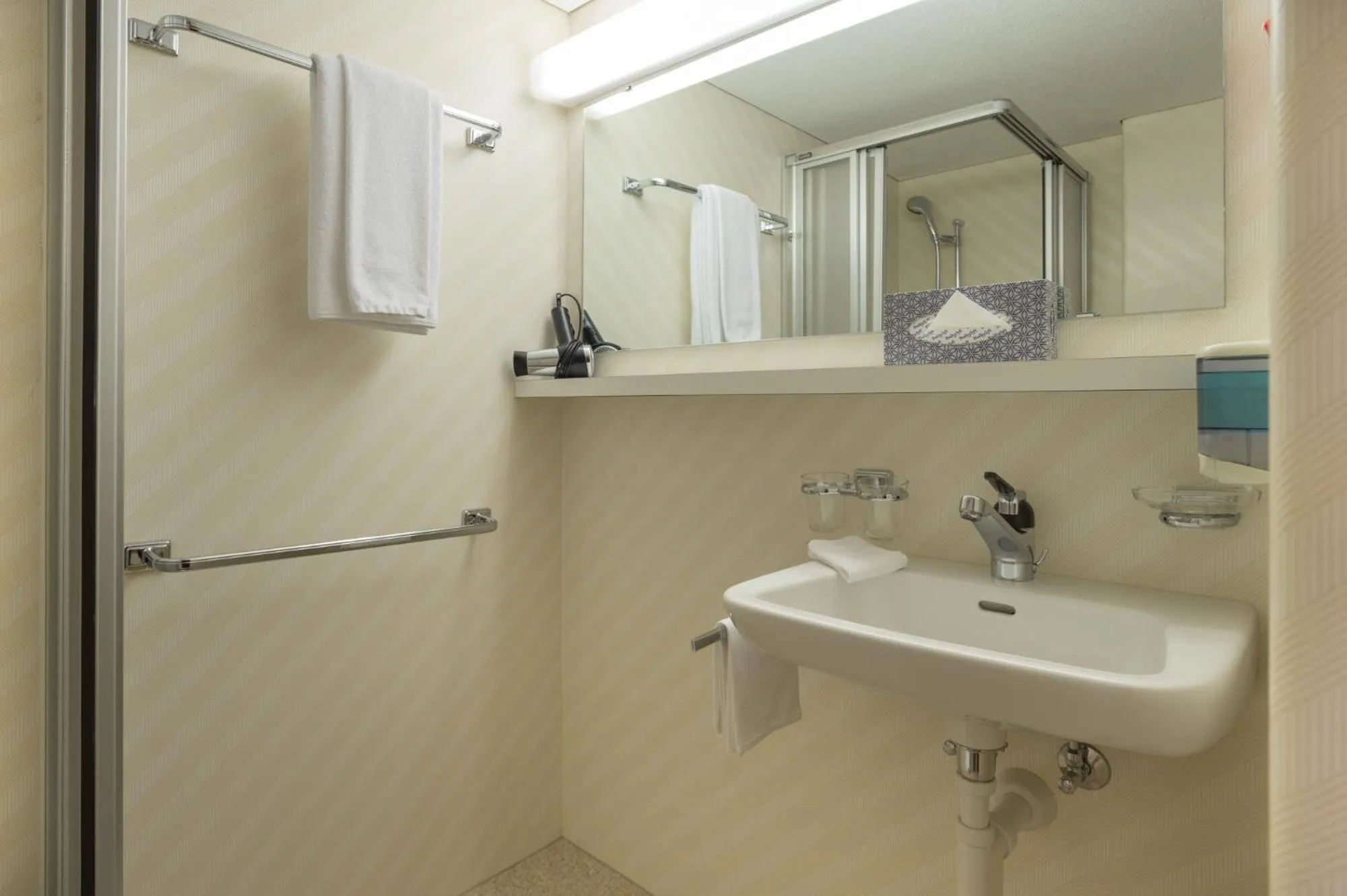 Hotel Bellevue - Traditional Swiss Hideaway