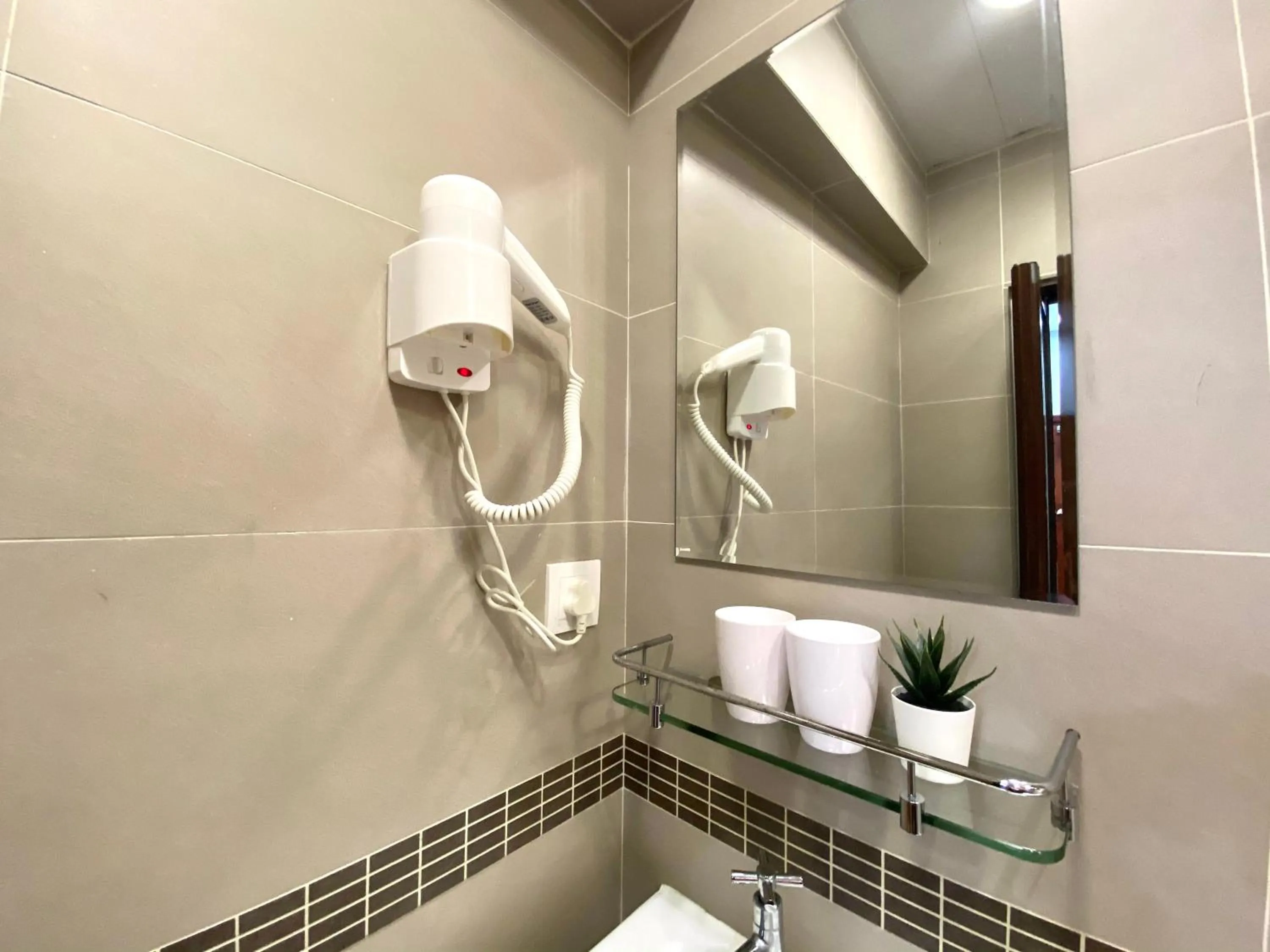 Royal Paris Guest House 皇家巴黎賓館