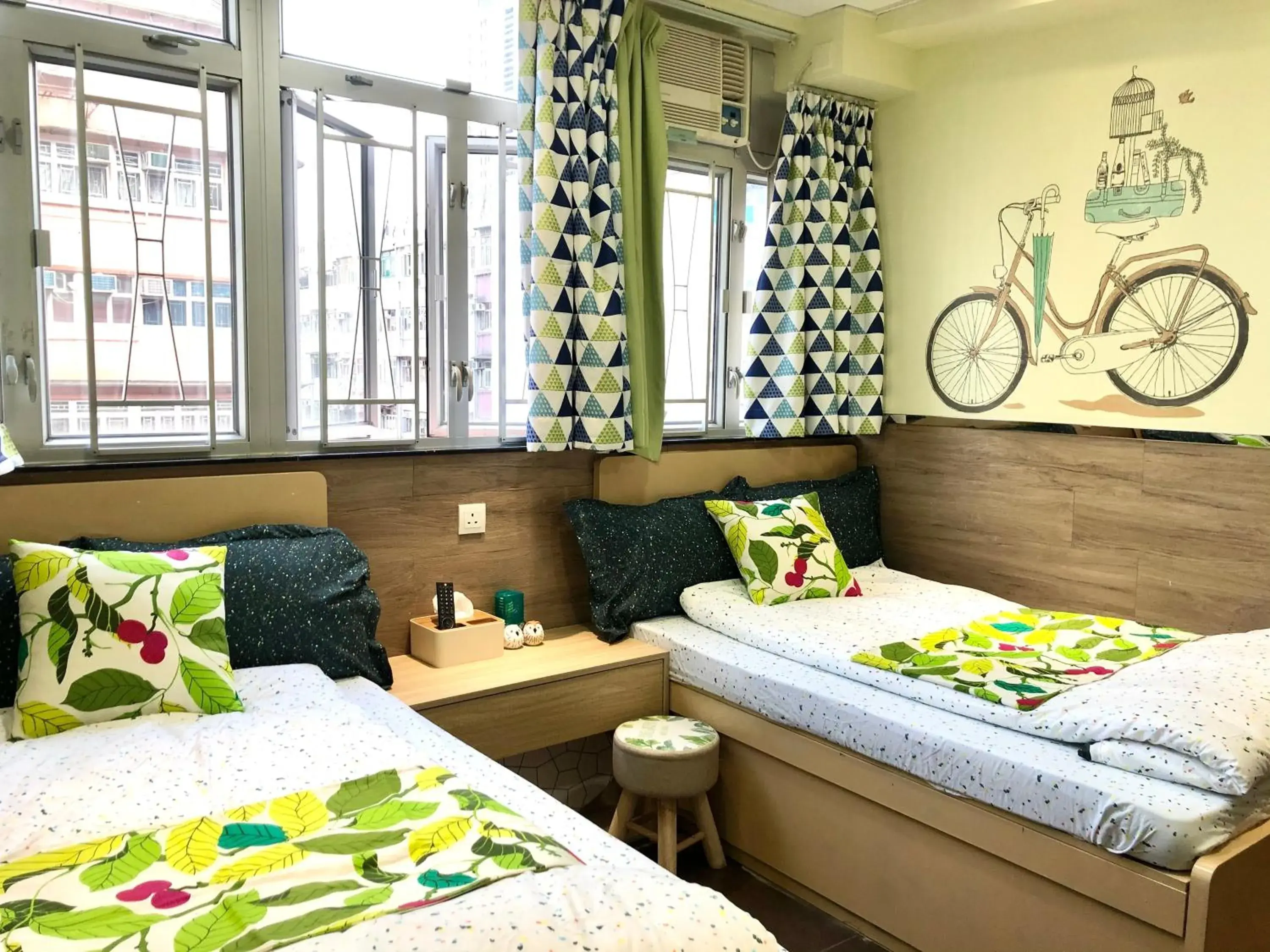 Quadruple Room with Shower in Royal Paris Guest House 皇家巴黎賓館 Quadruple Room with Shower in Royal Paris Guest House 皇家巴黎賓館