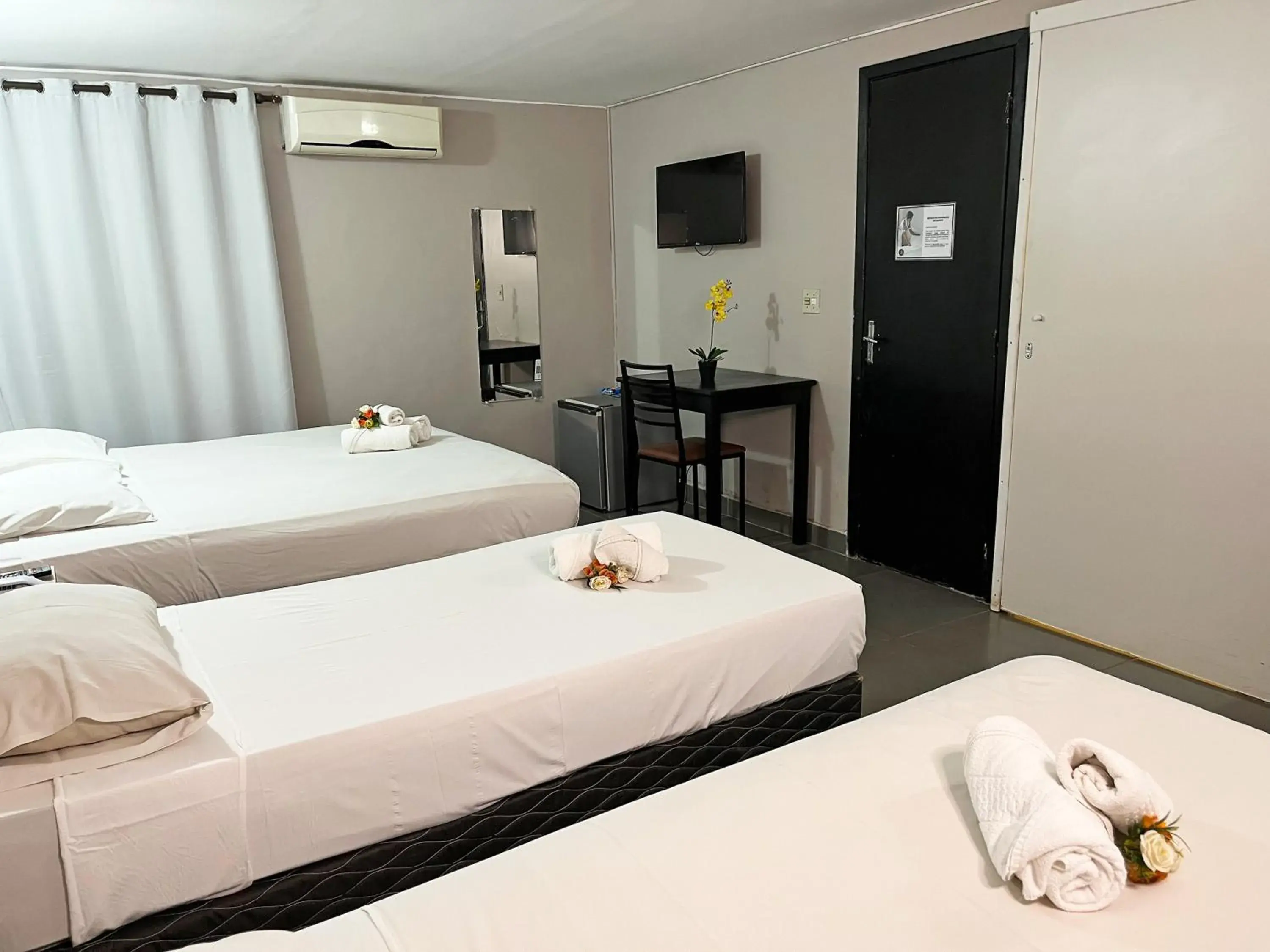 Economy Triple Room in Hotel Montana Aeroporto by Bsb Inn Economy Triple Room in Hotel Montana Aeroporto by Bsb Inn