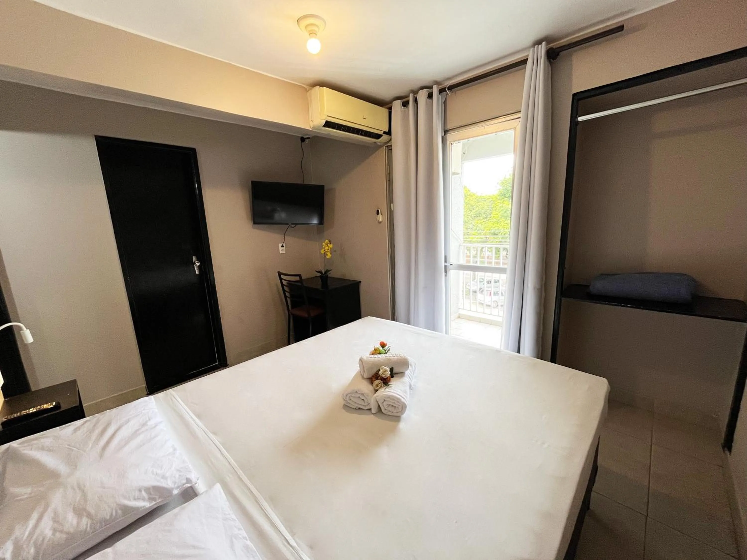 Bed in Hotel Montana Aeroporto by Bsb Inn