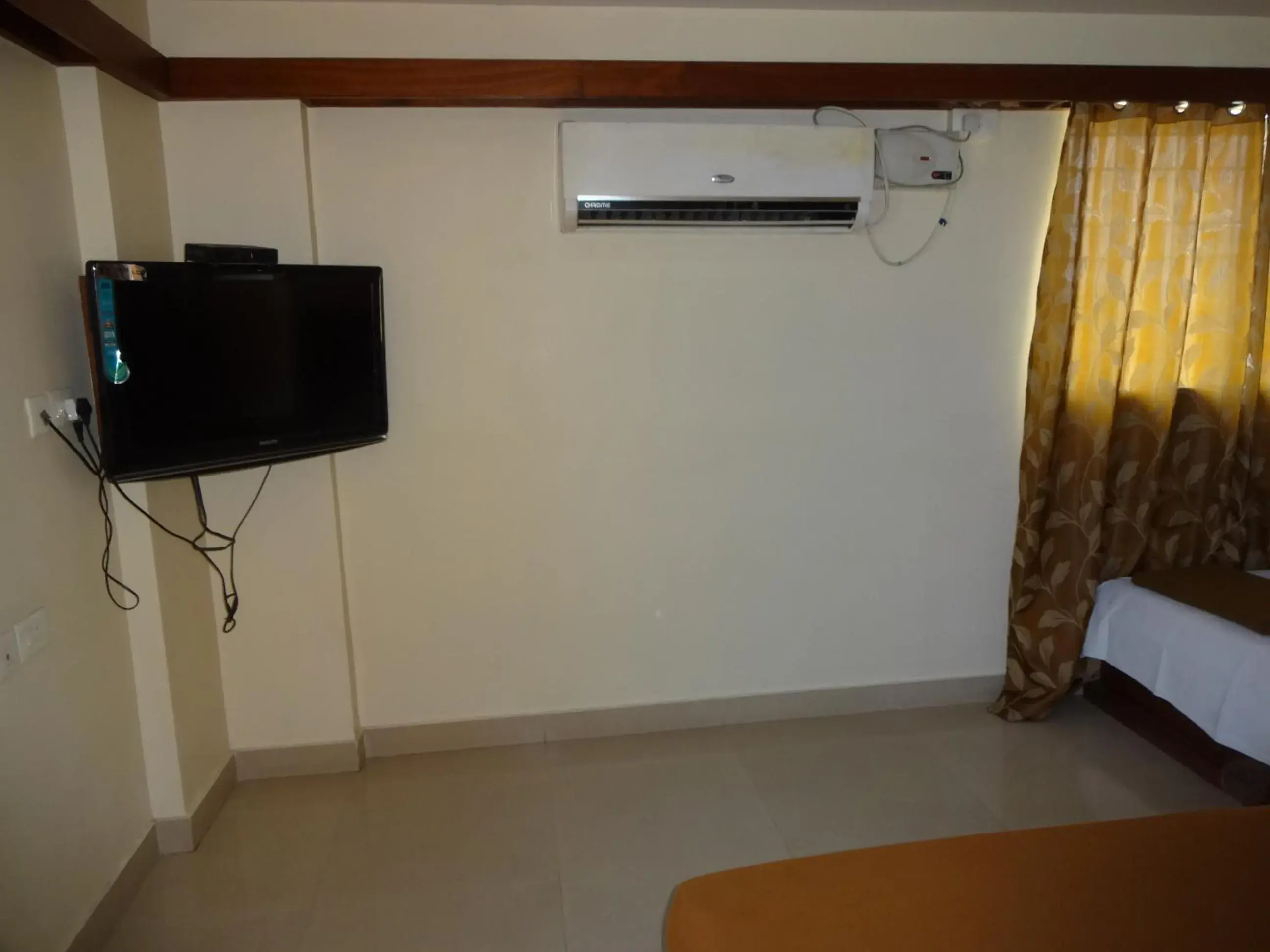 TV and multimedia in Sheetal Residency TV and multimedia in Sheetal Residency