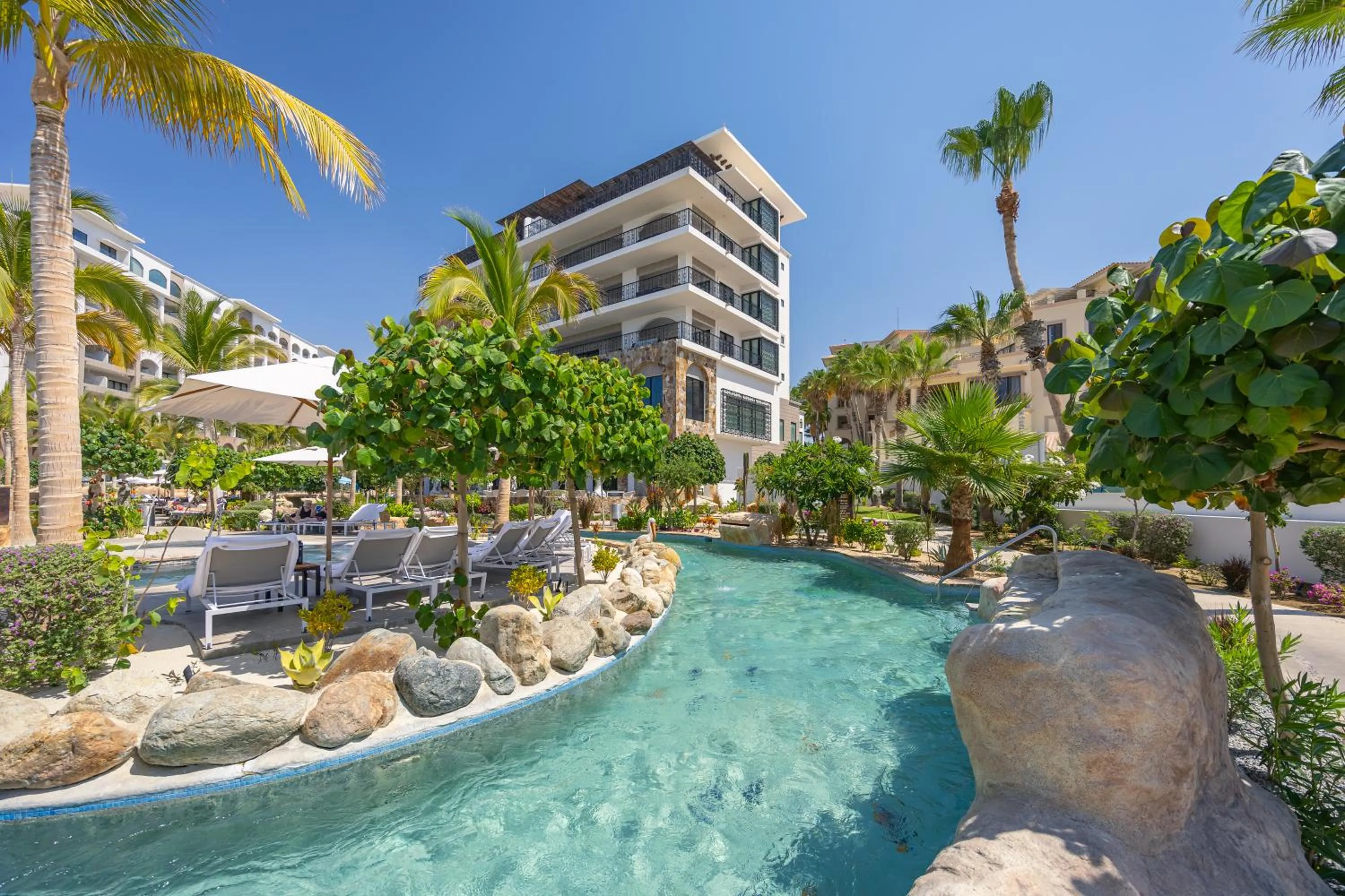 Swimming pool in Villa La Valencia Beach Resort & Spa Los Cabos