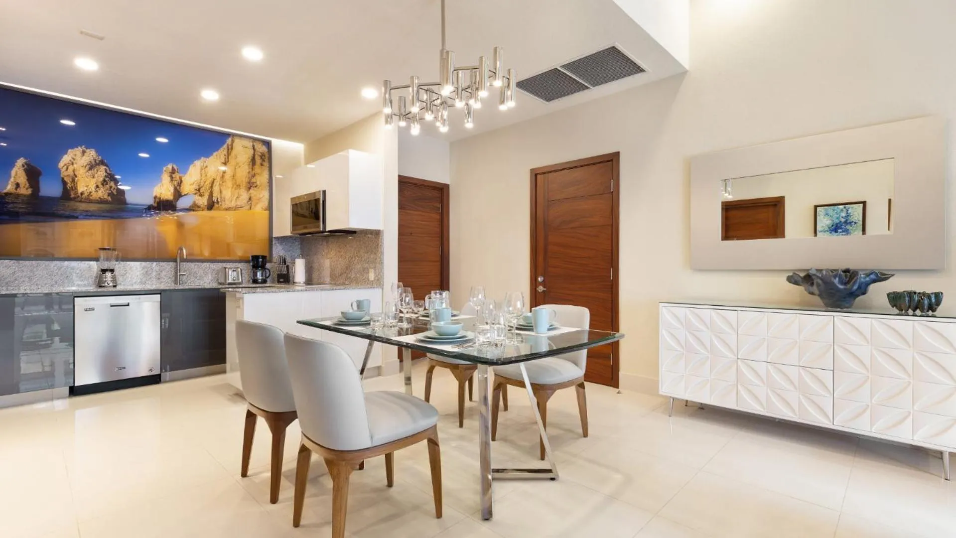 Dining area in Villa La Valencia Beach Resort & Spa Los Cabos