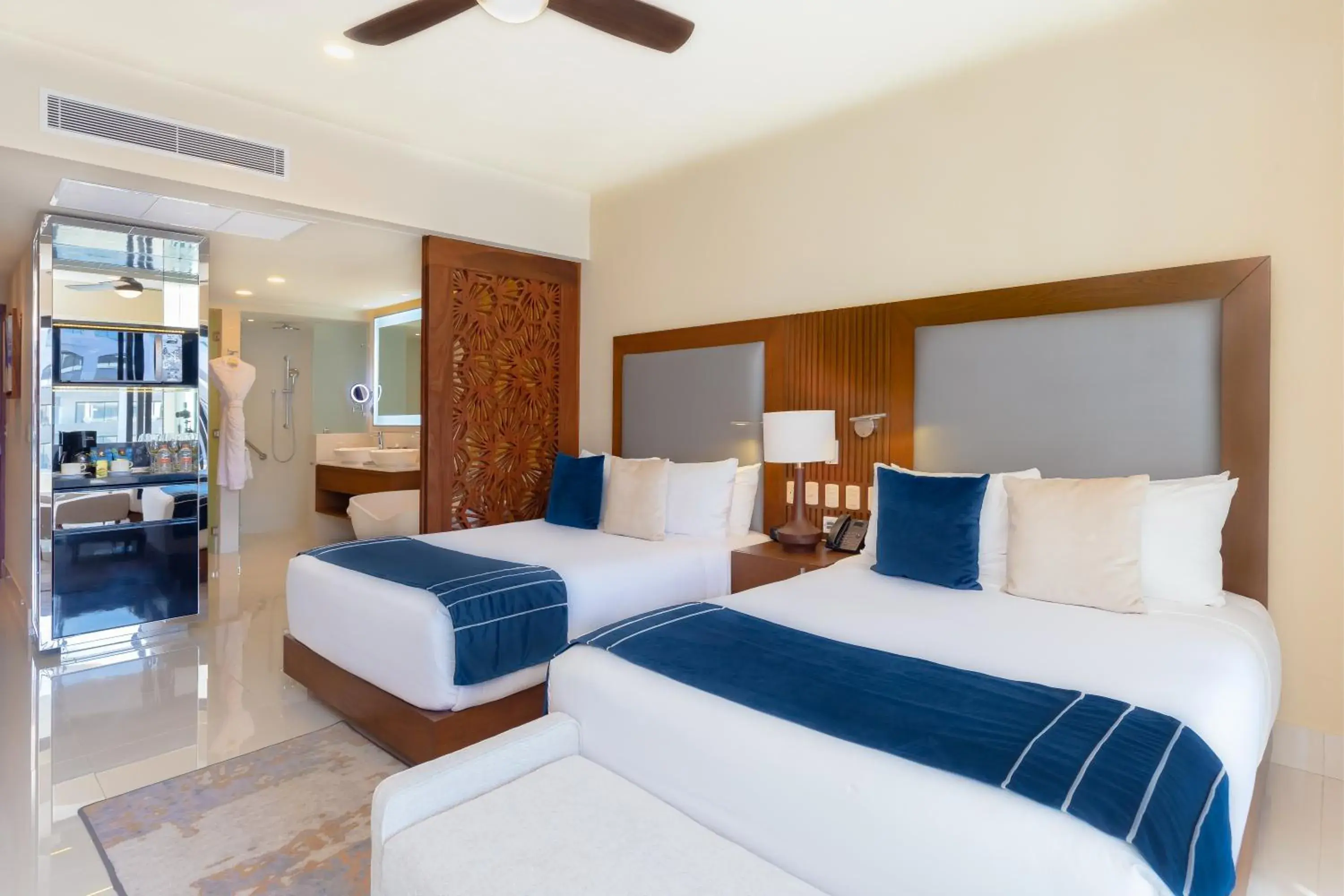 Coffee/tea facilities, Bed in Villa La Valencia Beach Resort & Spa Los Cabos Coffee/tea facilities, Bed in Villa La Valencia Beach Resort & Spa Los Cabos