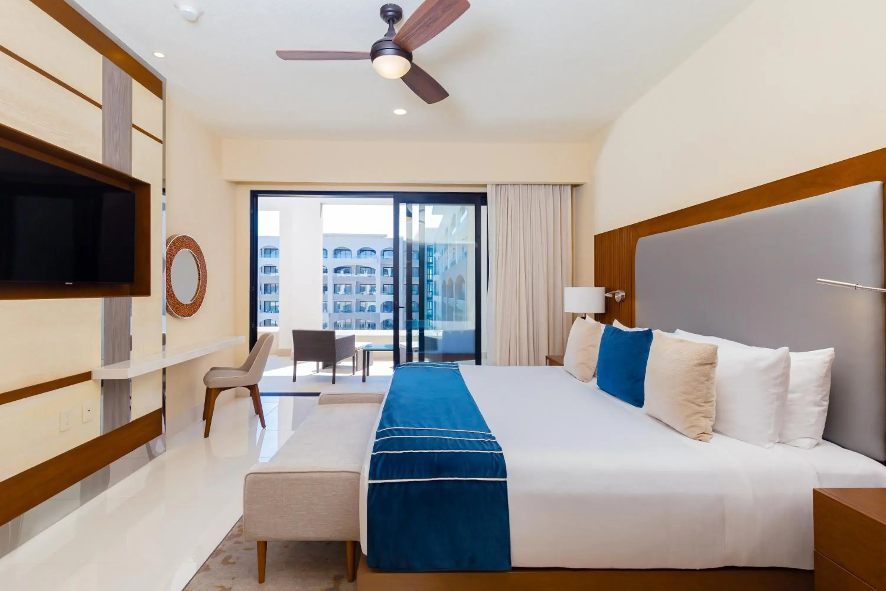 Bed in Villa La Valencia Beach Resort & Spa Los Cabos Bed in Villa La Valencia Beach Resort & Spa Los Cabos