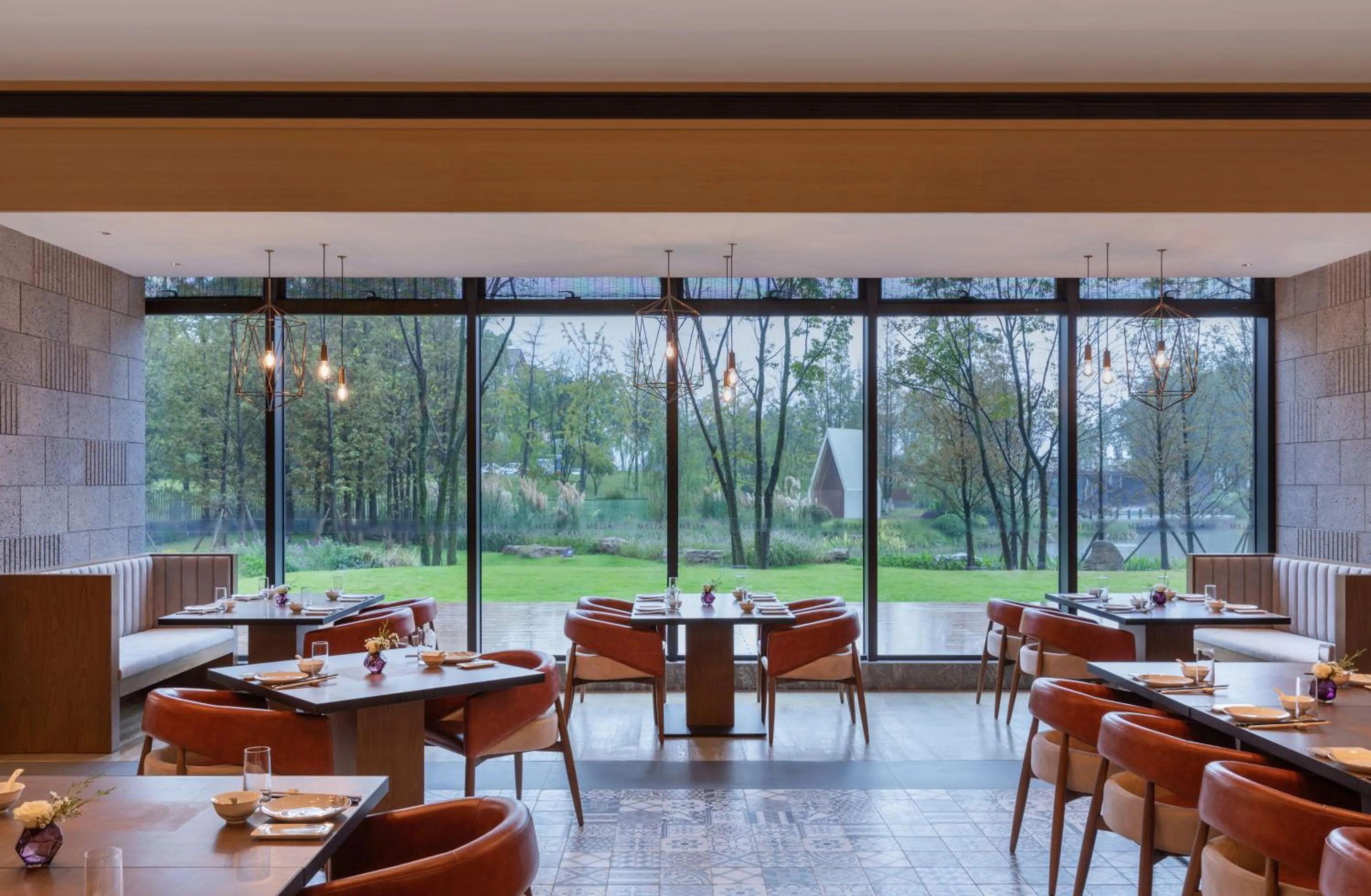 Restaurant/places to eat in Melia Chongqing