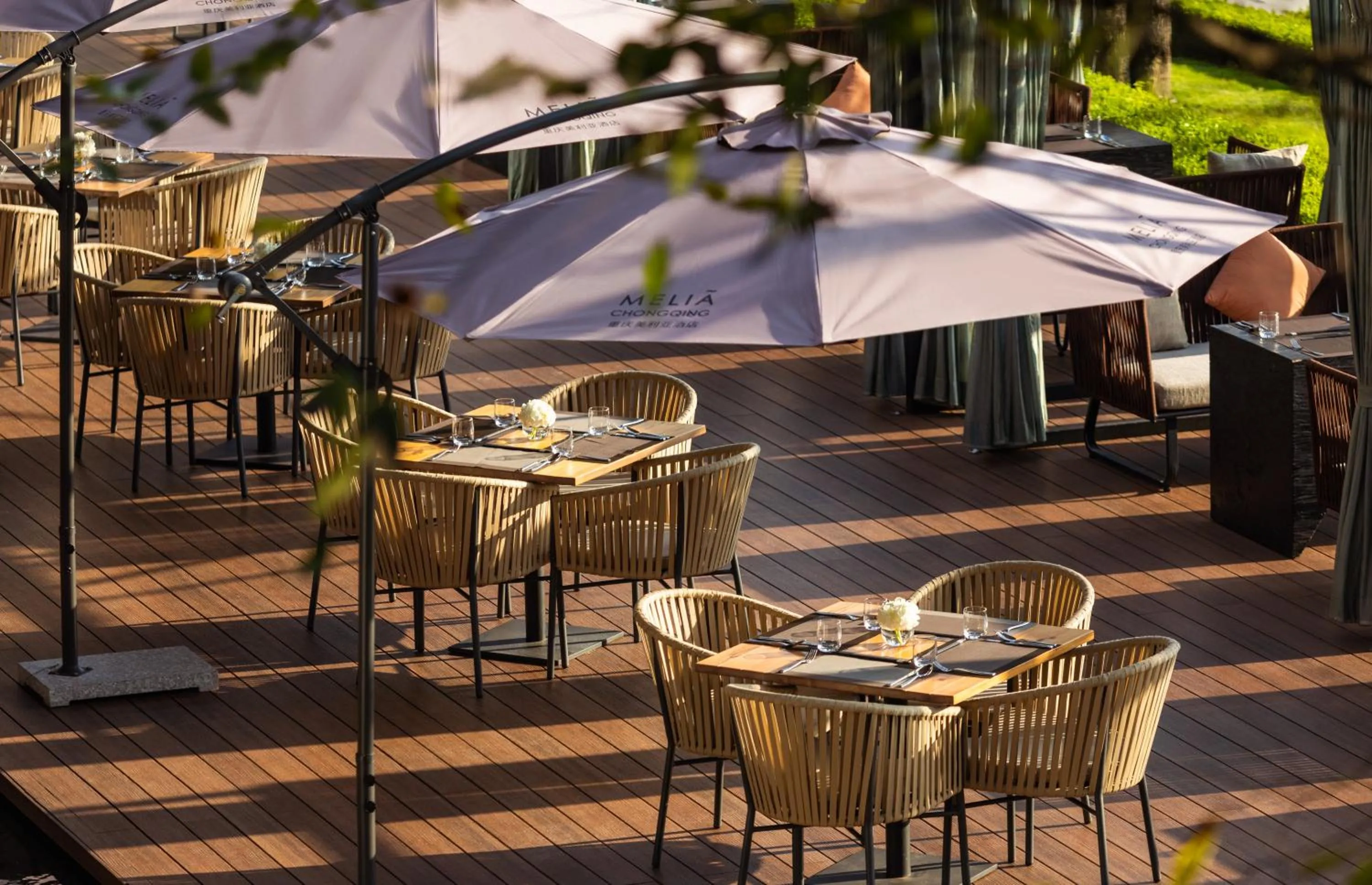 Restaurant/places to eat in Melia Chongqing