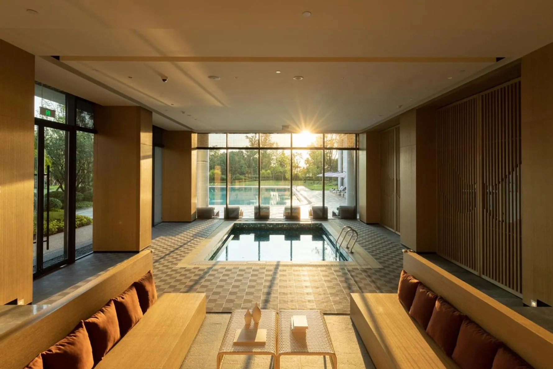 Swimming pool in Melia Chongqing