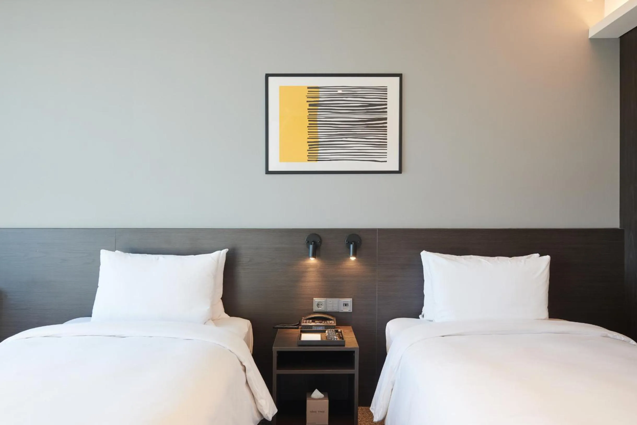 Bed in Nine Tree by Parnas Seoul Pangyo