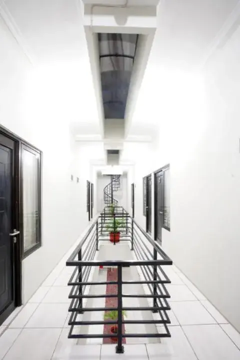 DPARAGON DWIKORA DPARAGON DWIKORA