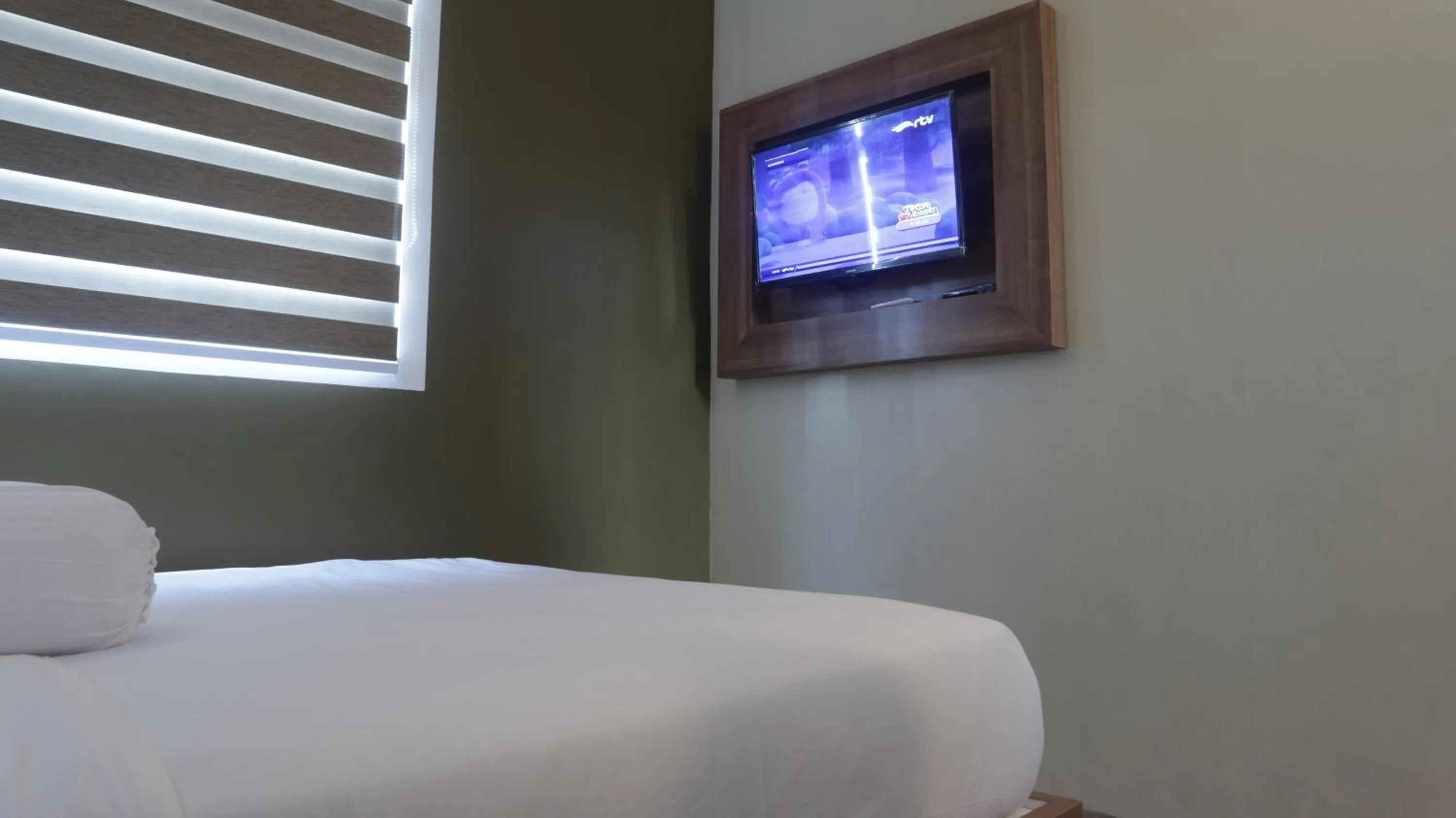 Bed in DJURAGAN KAMAR SLIPI