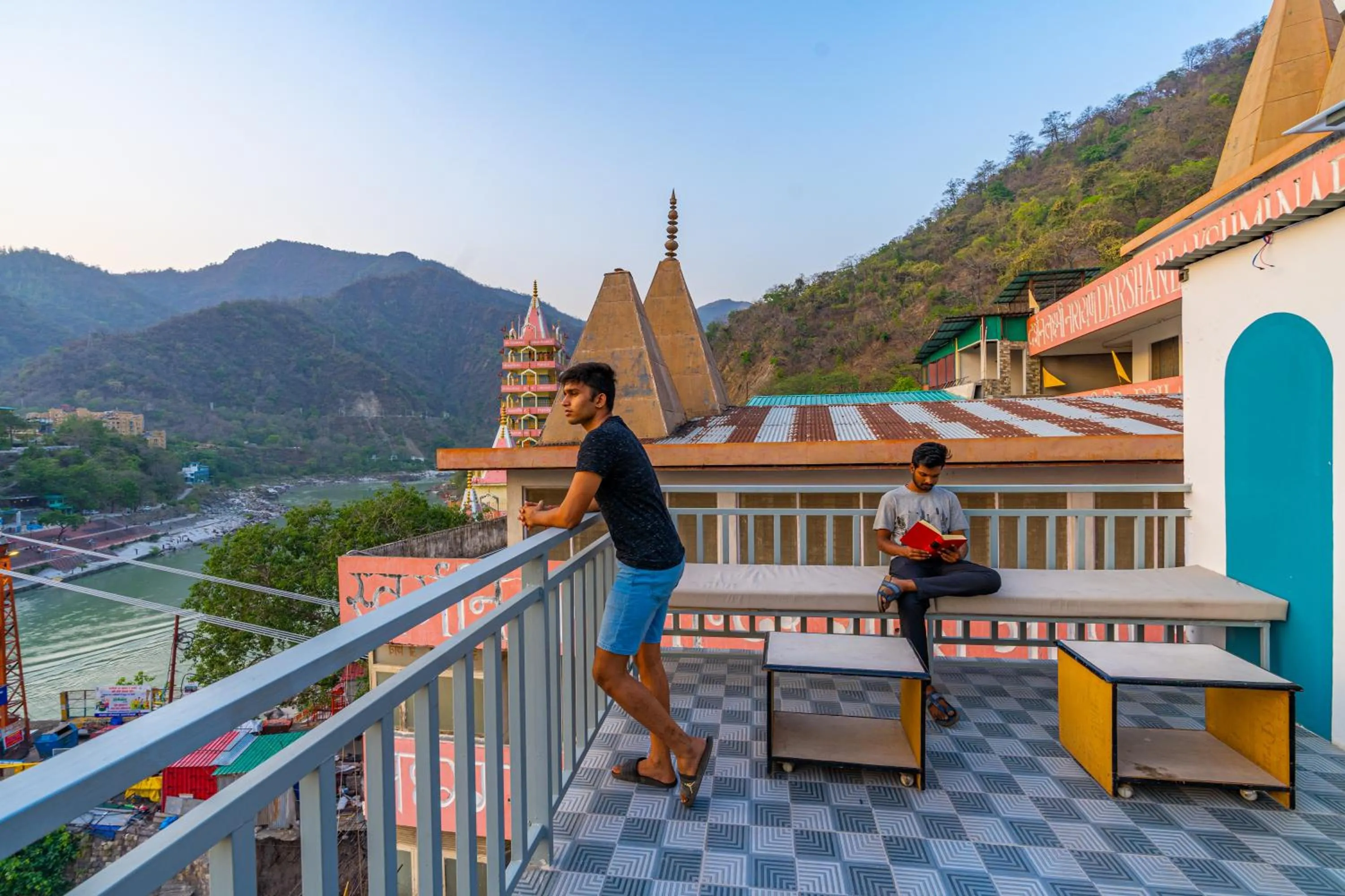 Madpackers Rishikesh Lakshman Jhula