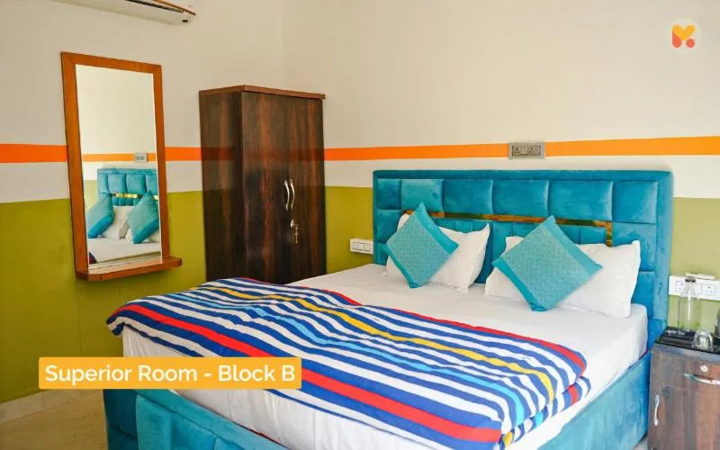 Superior Double Room in Madpackers Rishikesh Lakshman Jhula
