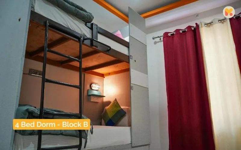 Bed in 4-Bed Mixed Dormitory Room in Madpackers Rishikesh Lakshman Jhula