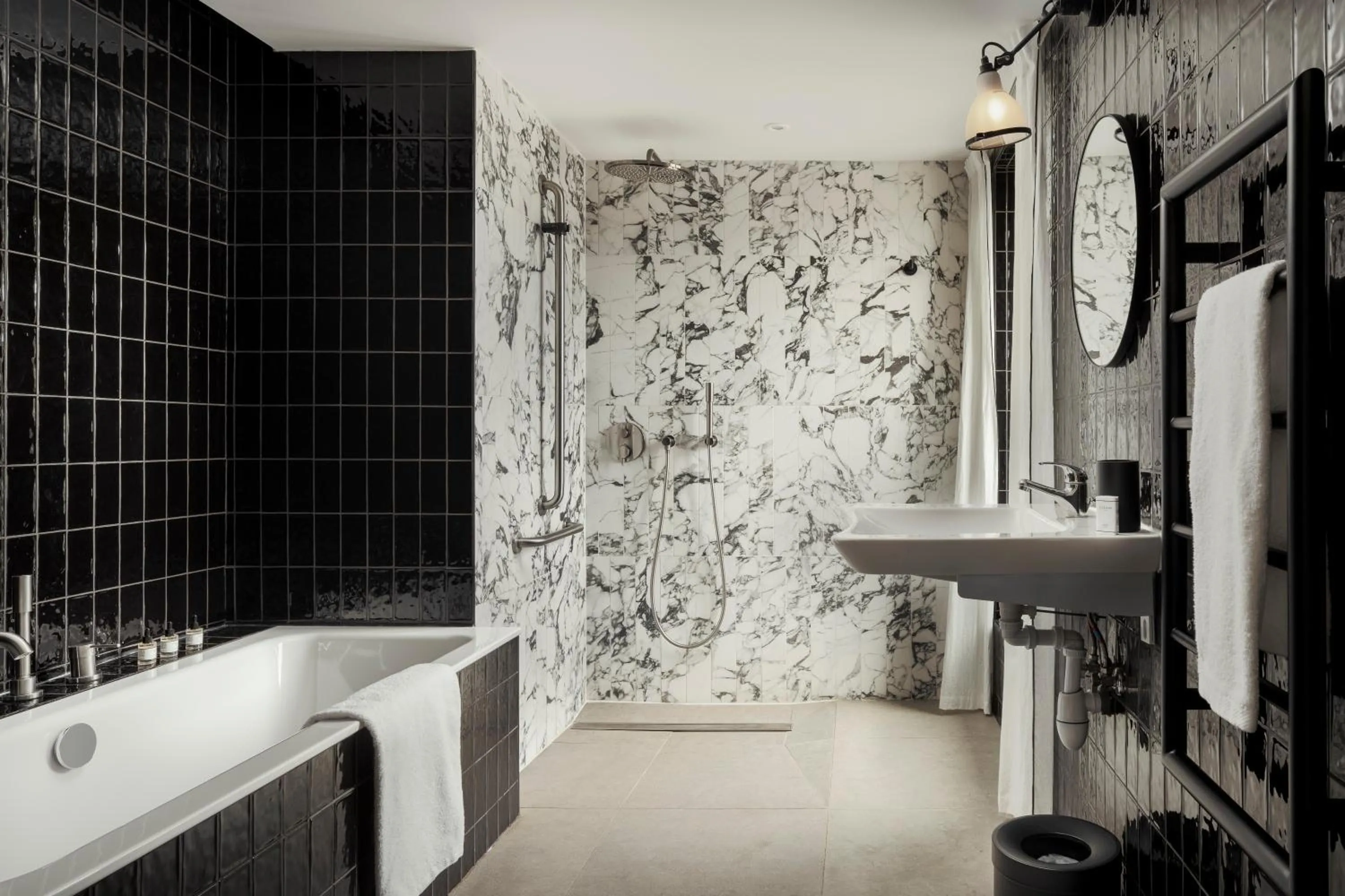 Bathroom in My Maison In Paris Invalides