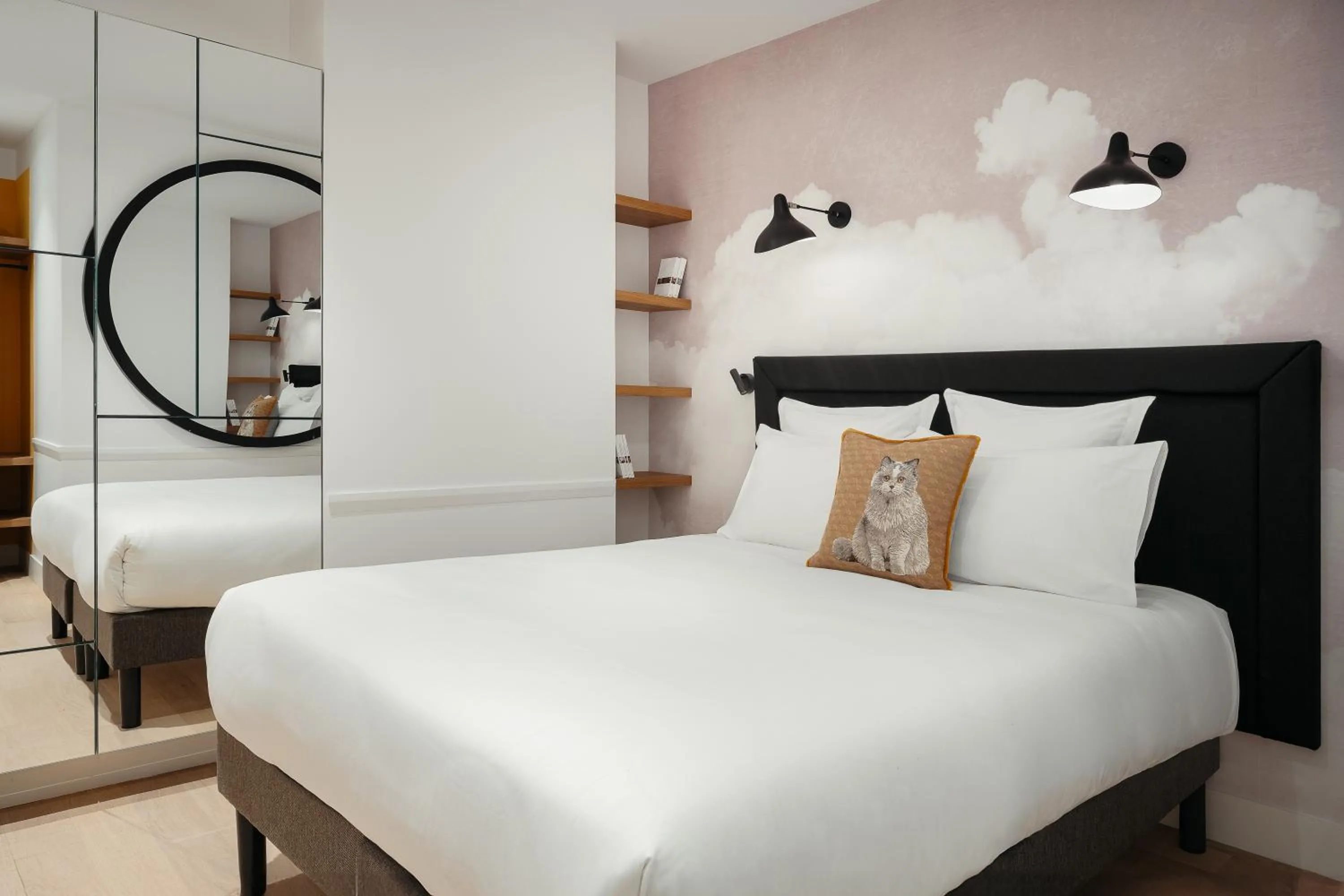 Bed in My Maison In Paris Invalides