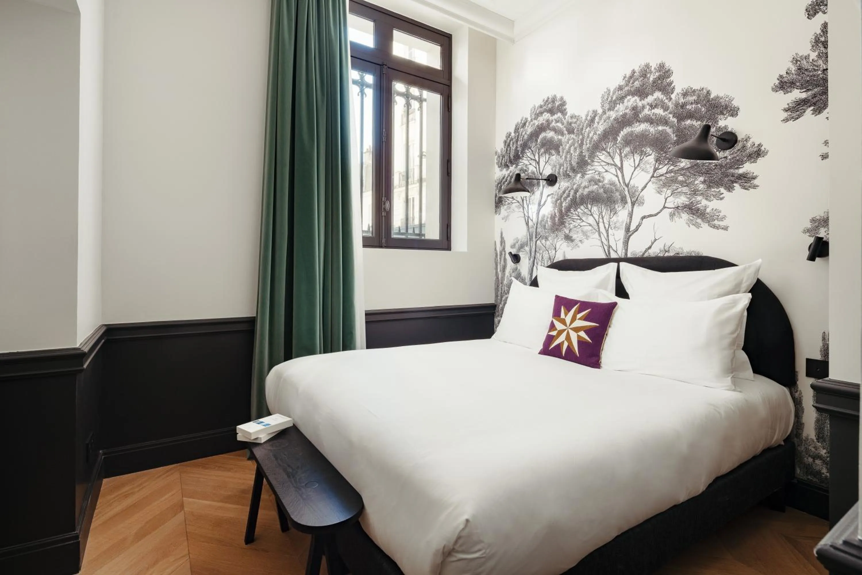 Bed in My Maison In Paris Invalides