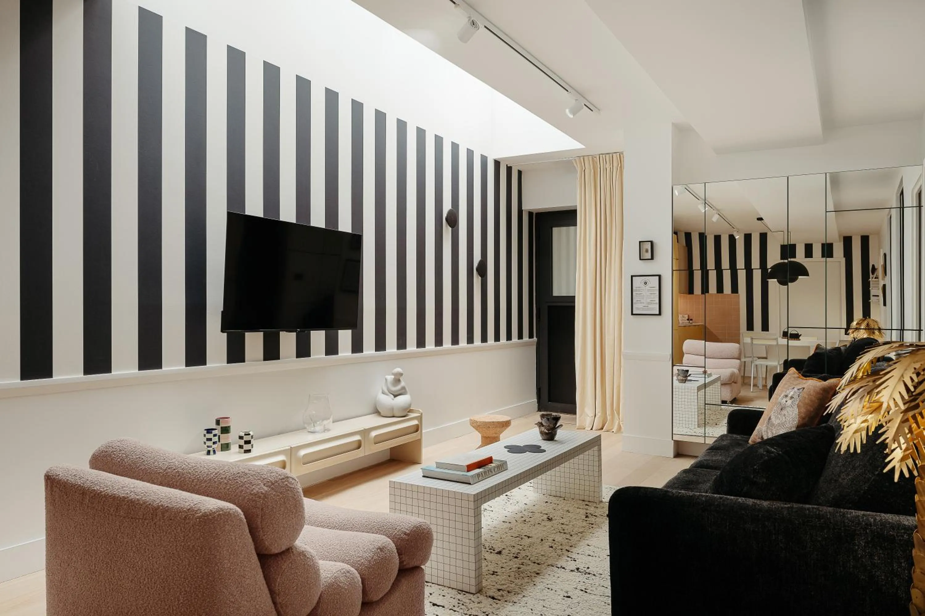 Living room in My Maison In Paris Invalides