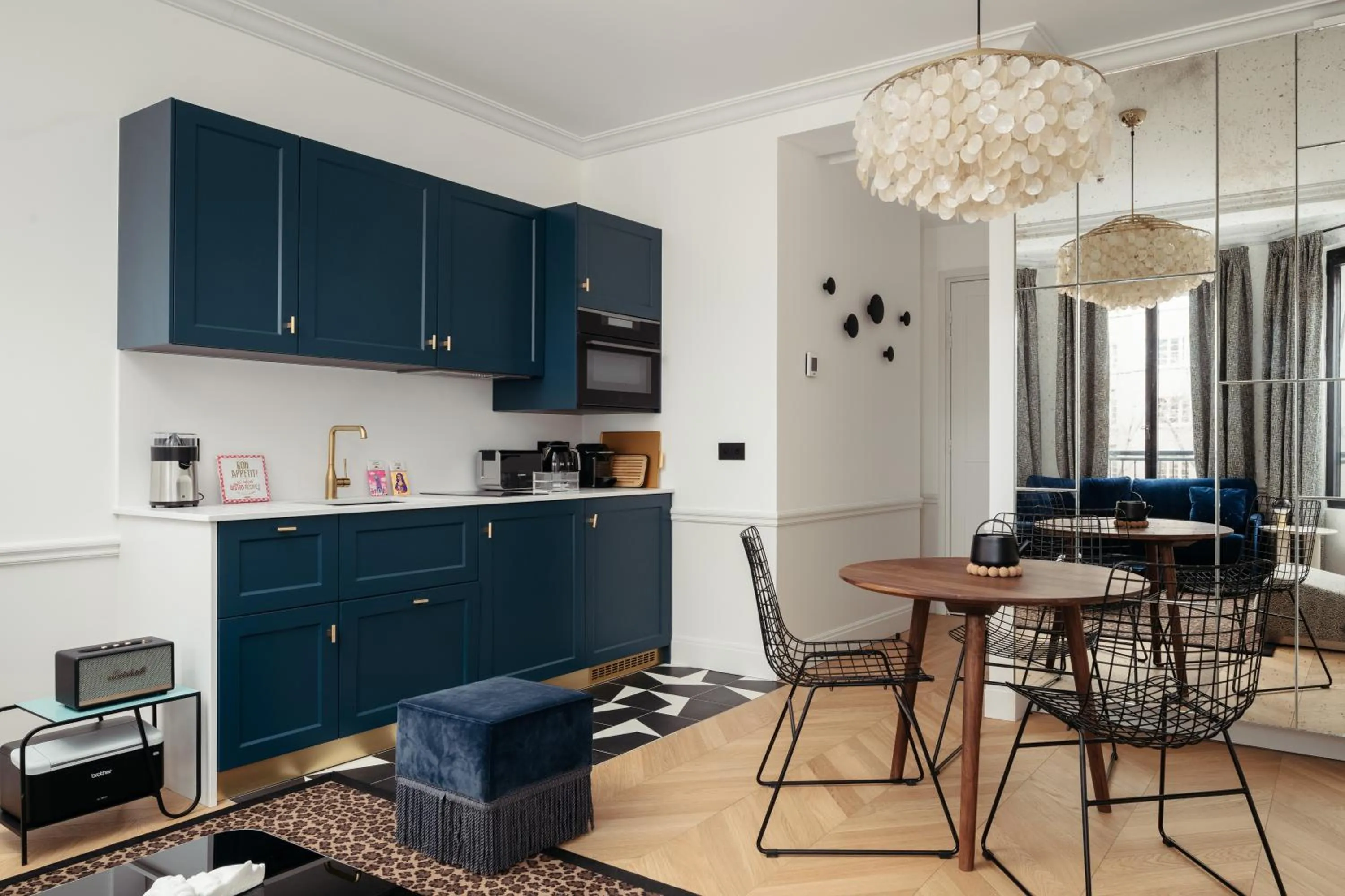 Kitchen or kitchenette in My Maison In Paris Invalides