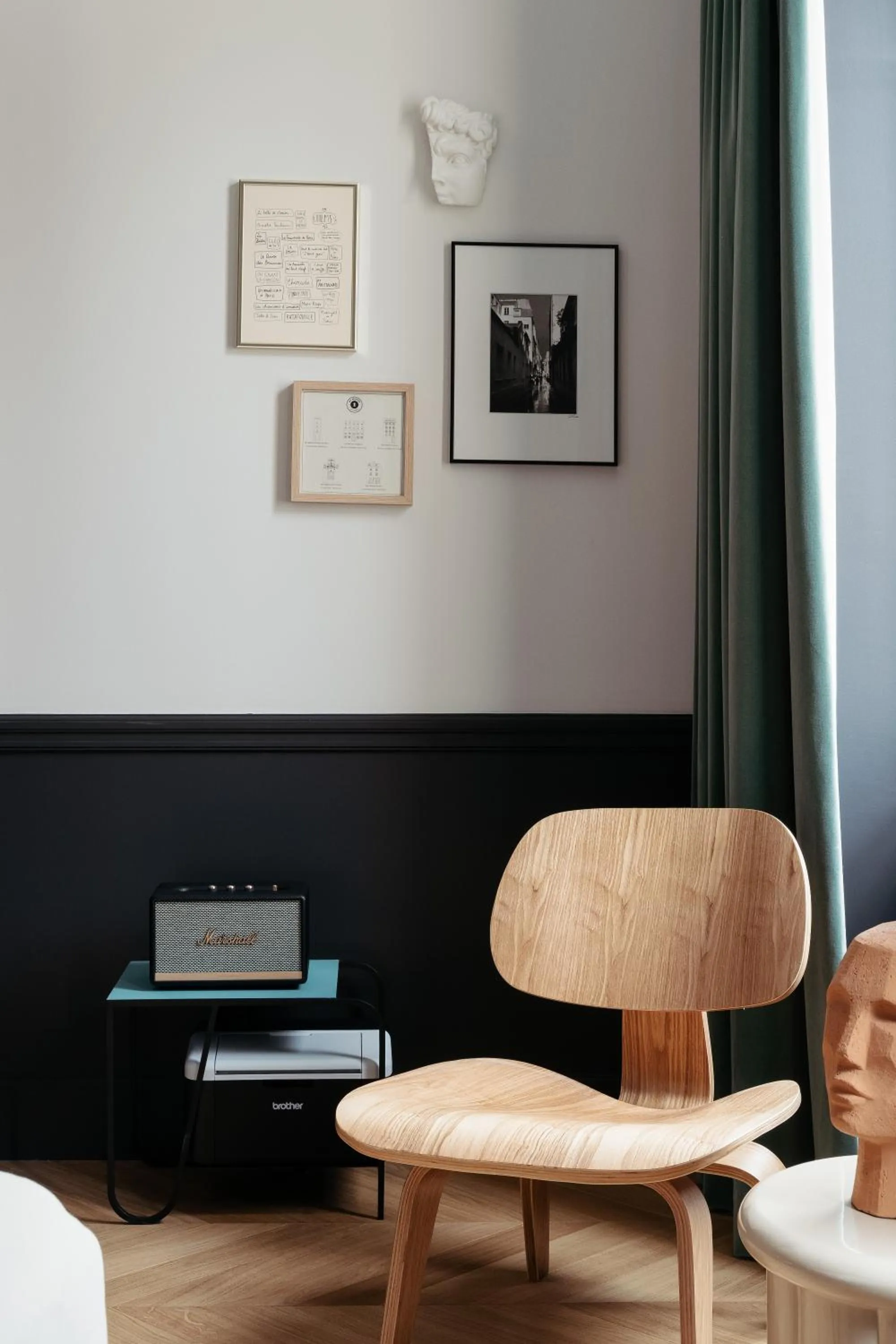 Living room in My Maison In Paris Invalides