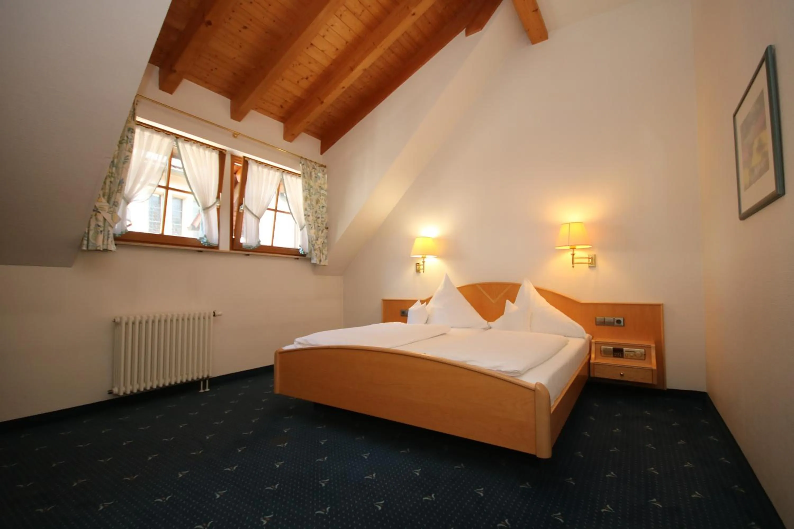 Bed in Hotel-Restaurant Hirsch