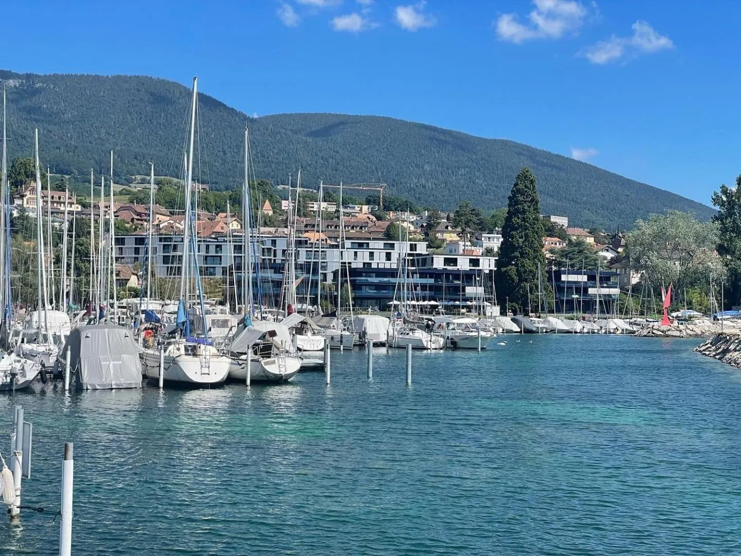 Property building in Hôtel Restaurant Port-Conty