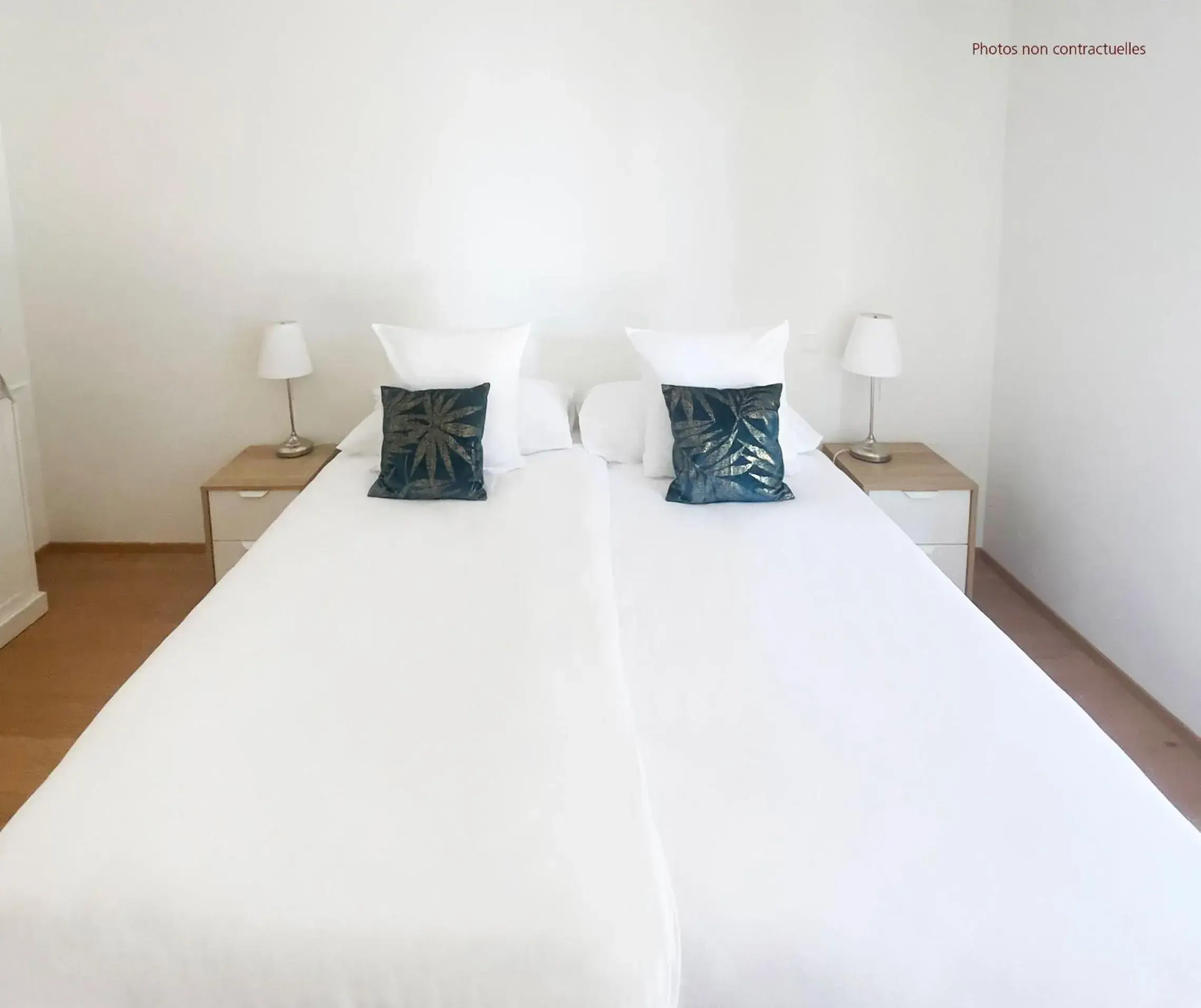 One-Bedroom Apartment with Lake View in Hôtel Restaurant Port-Conty One-Bedroom Apartment with Lake View in Hôtel Restaurant Port-Conty