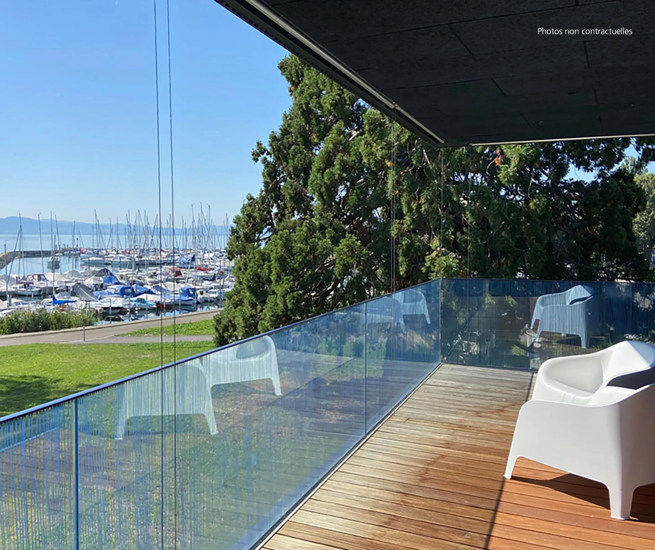 Balcony/Terrace in Hôtel Restaurant Port-Conty