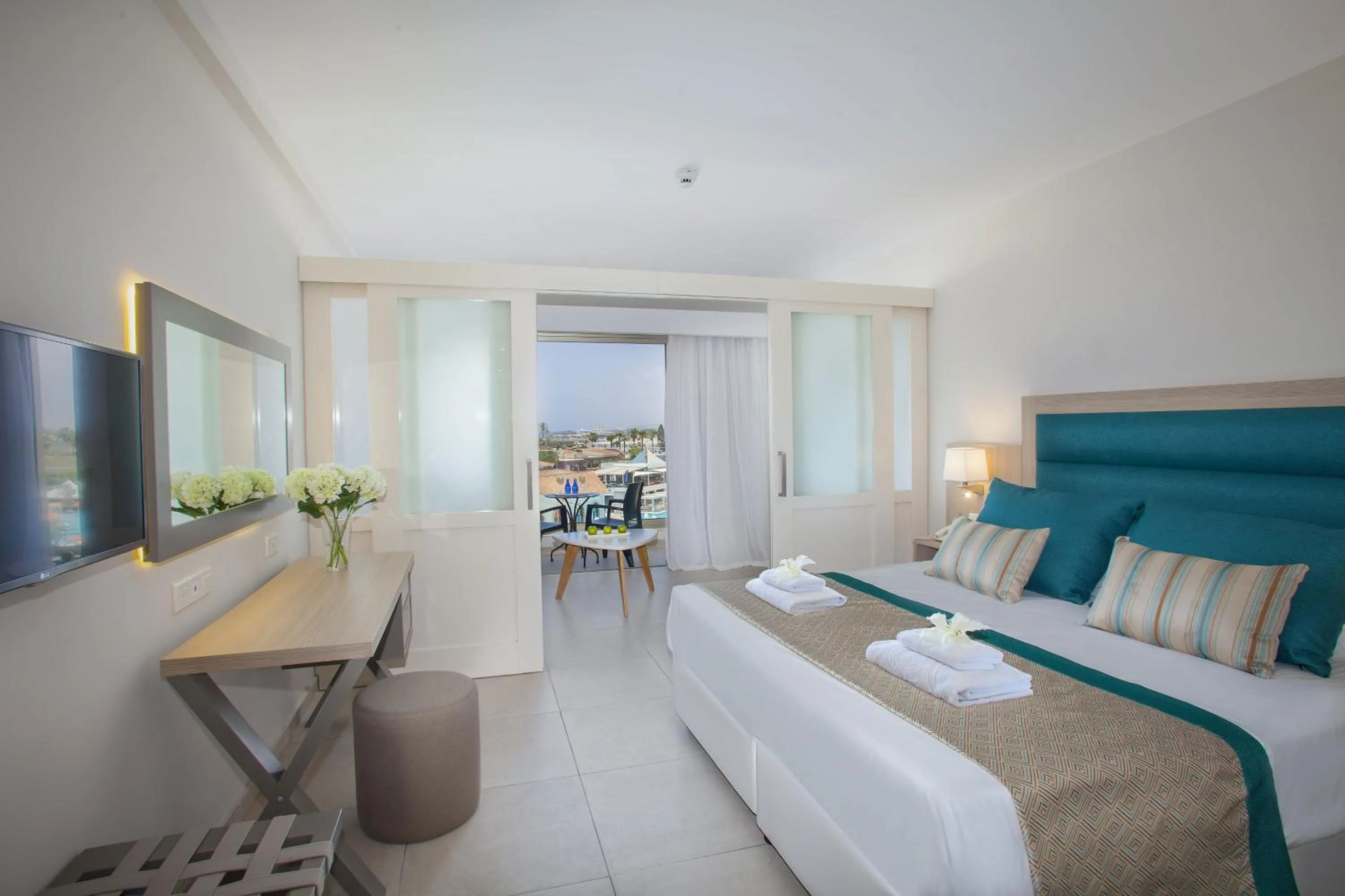 Photo of the whole room, Bed in Atlantica Aeneas Resort