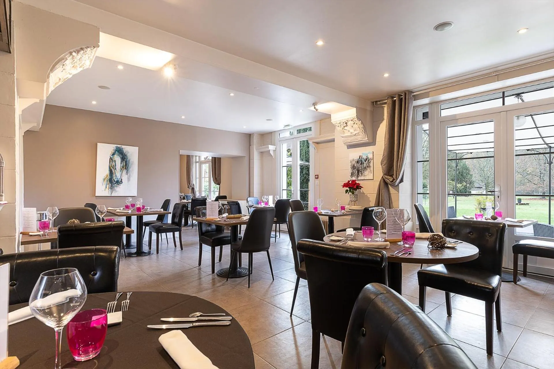 Restaurant/places to eat in Chambre d'hôtes SOPHORA - Les Clés des Lys