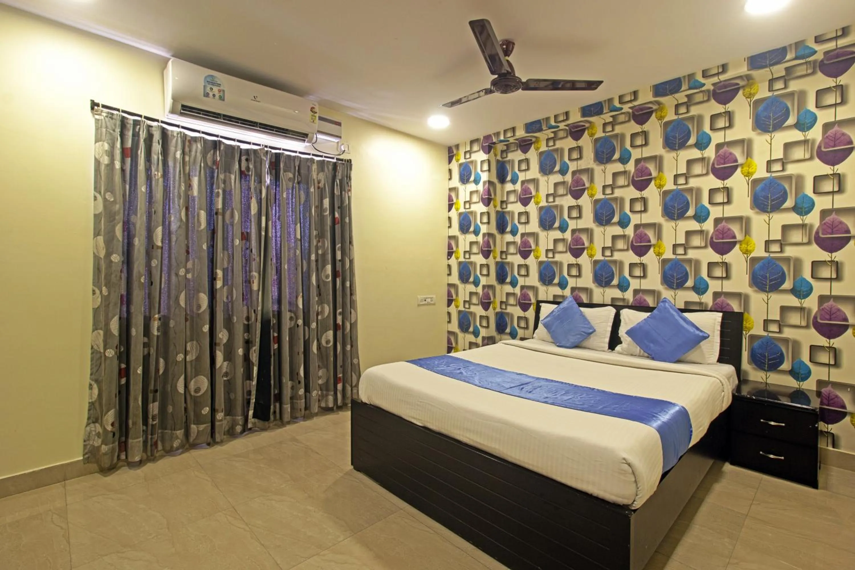 Bed in Hotel NS Royal Emirates With 3Hr Early check in