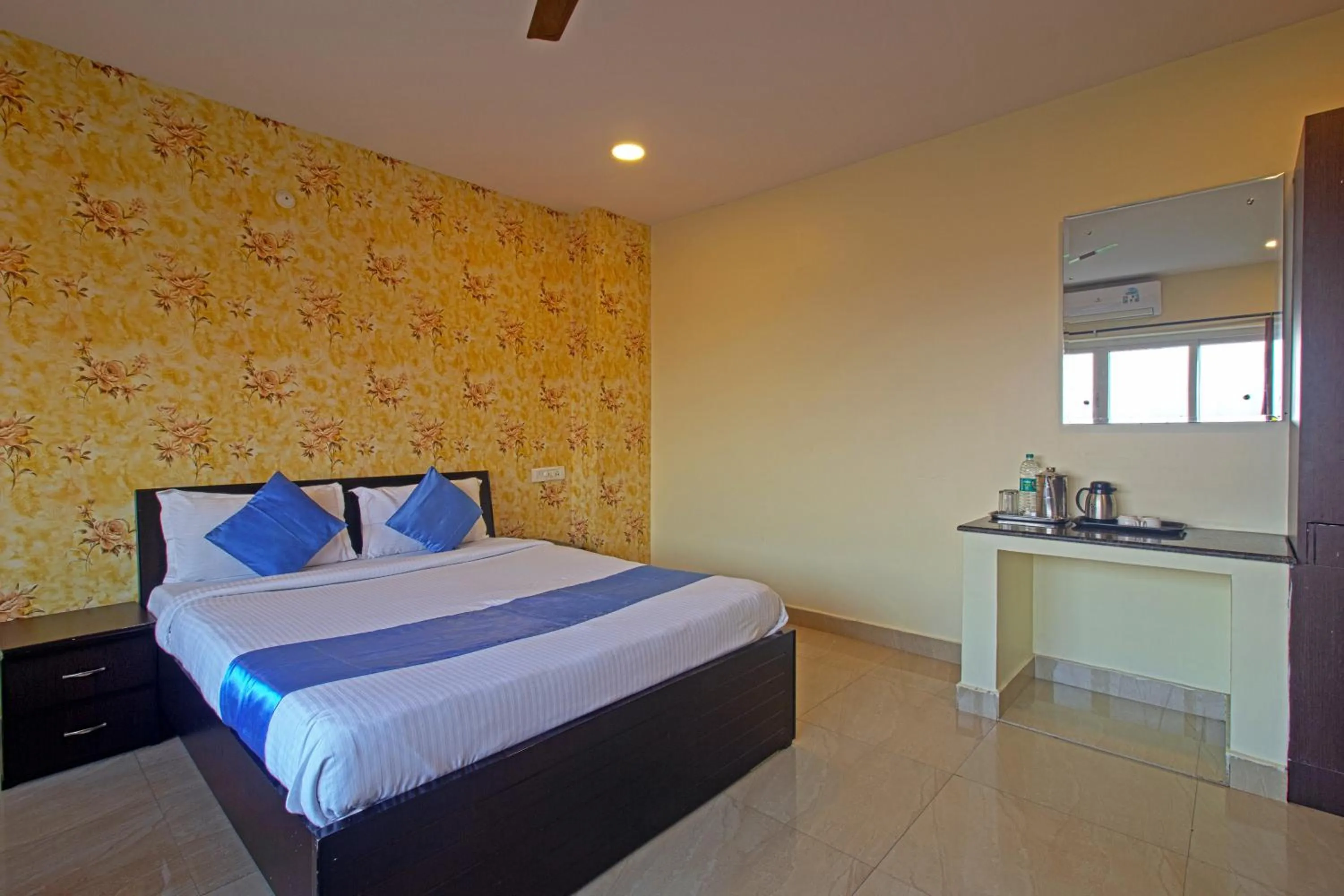 Bed in Hotel NS Royal Emirates With 3Hr Early check in