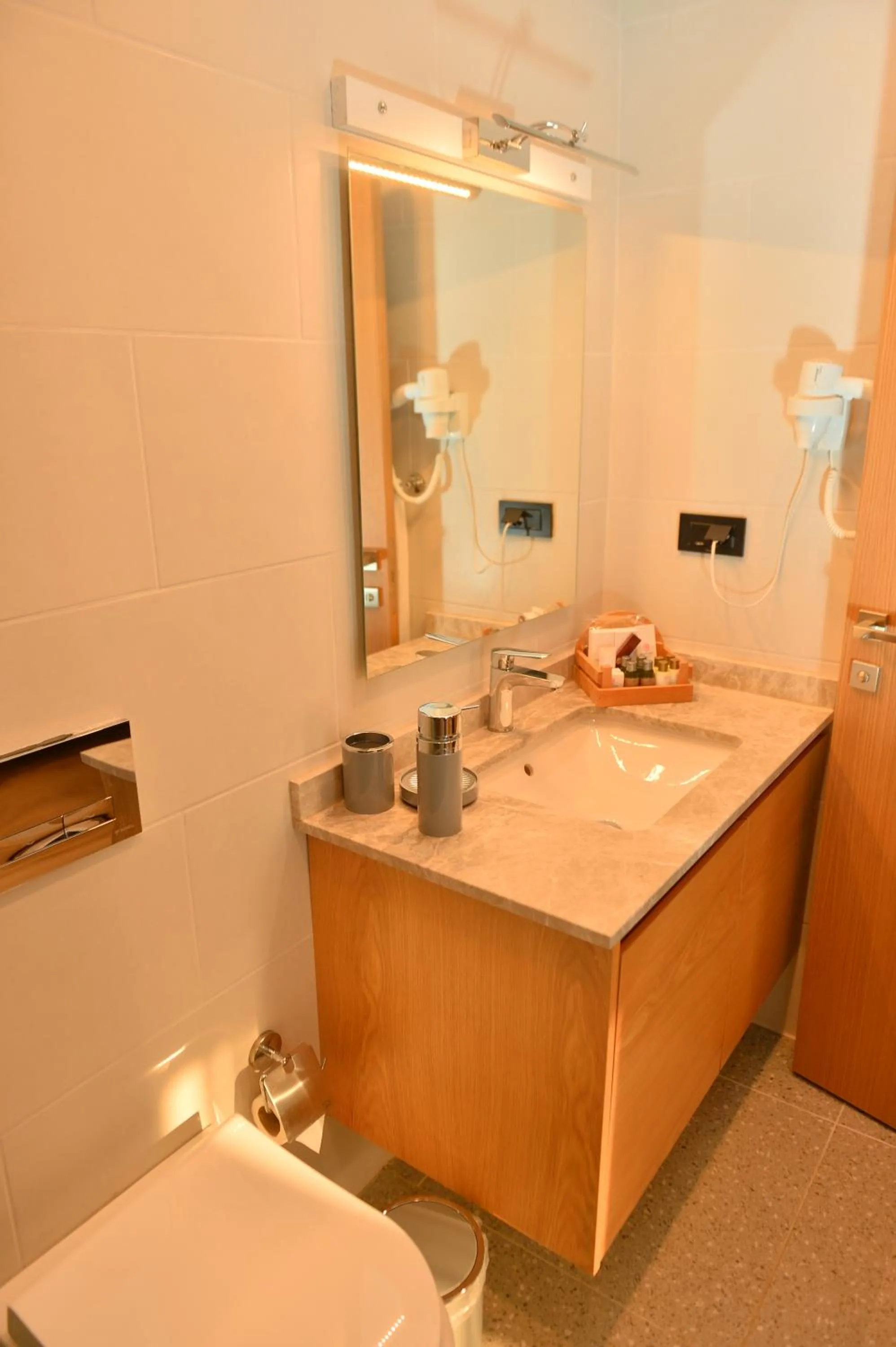 Bathroom, Bed in Miarosa Kemer Beach