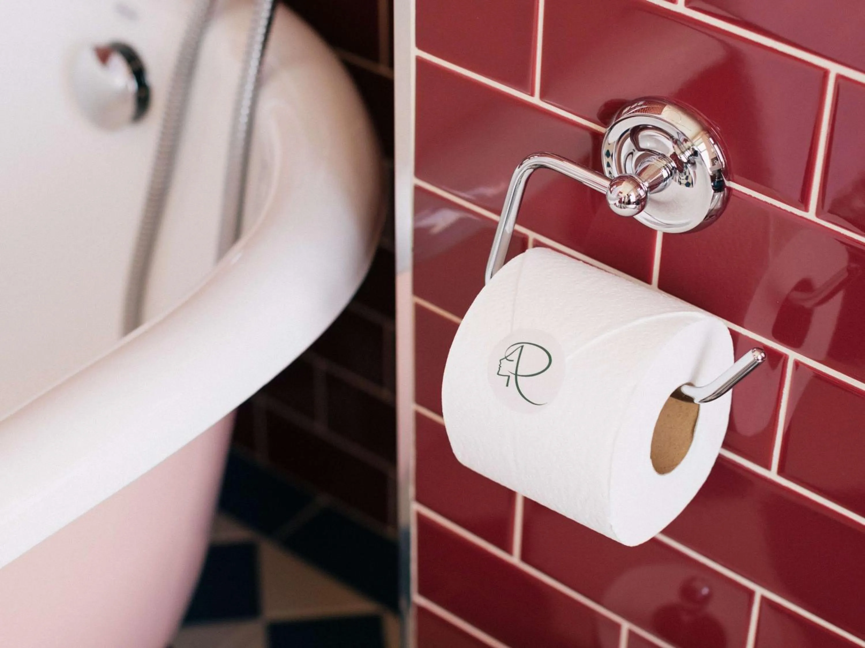 Bathroom in Hotel Ruth, WorldHotels Crafted